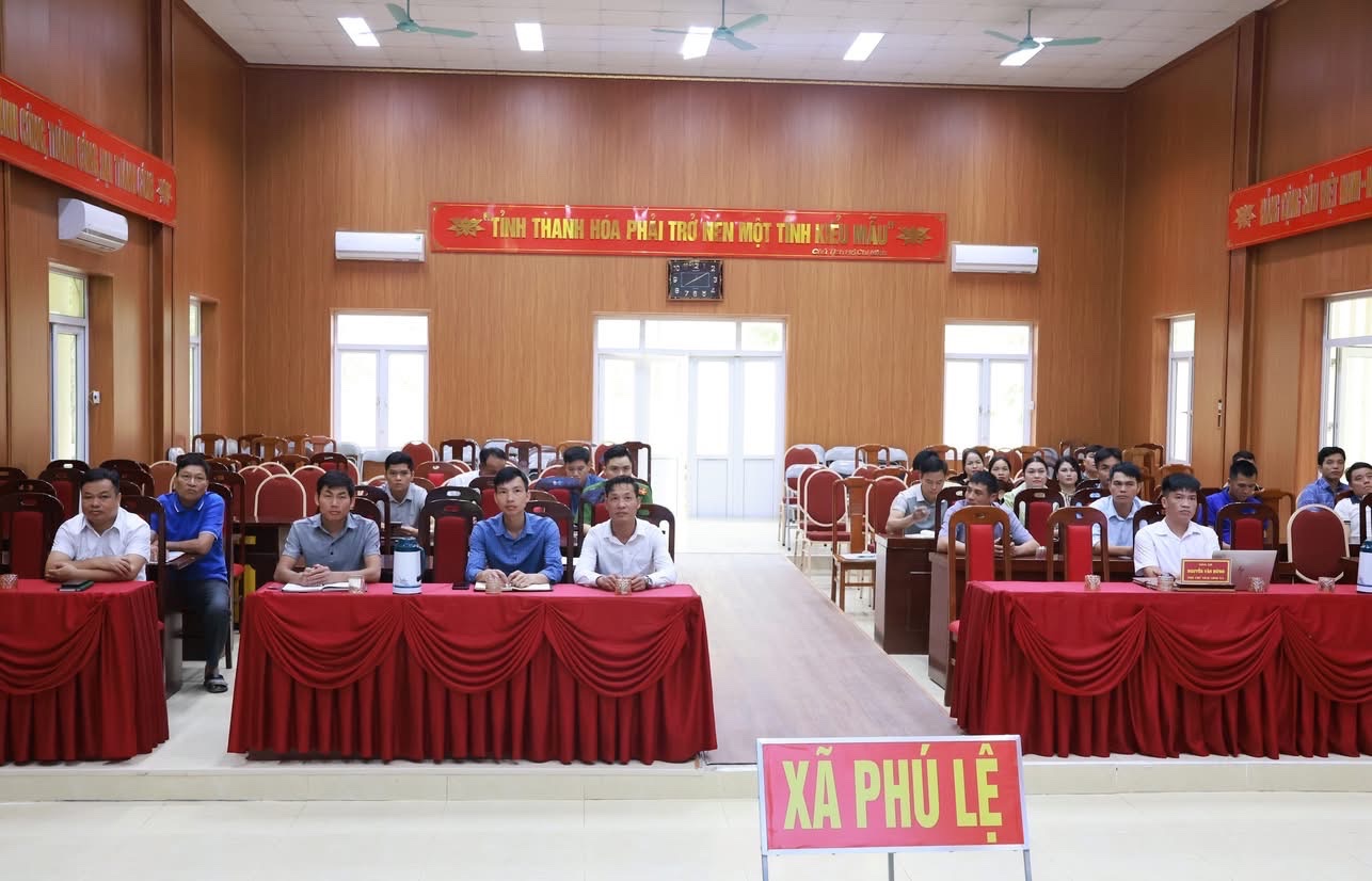 Xã Phú Lệ tham dự hội nghị trực tuyến tập huấn, hướng dẫn quản lý, cập nhật dữ liệu, khai thác và sử dụng IOC Thanh Hóa