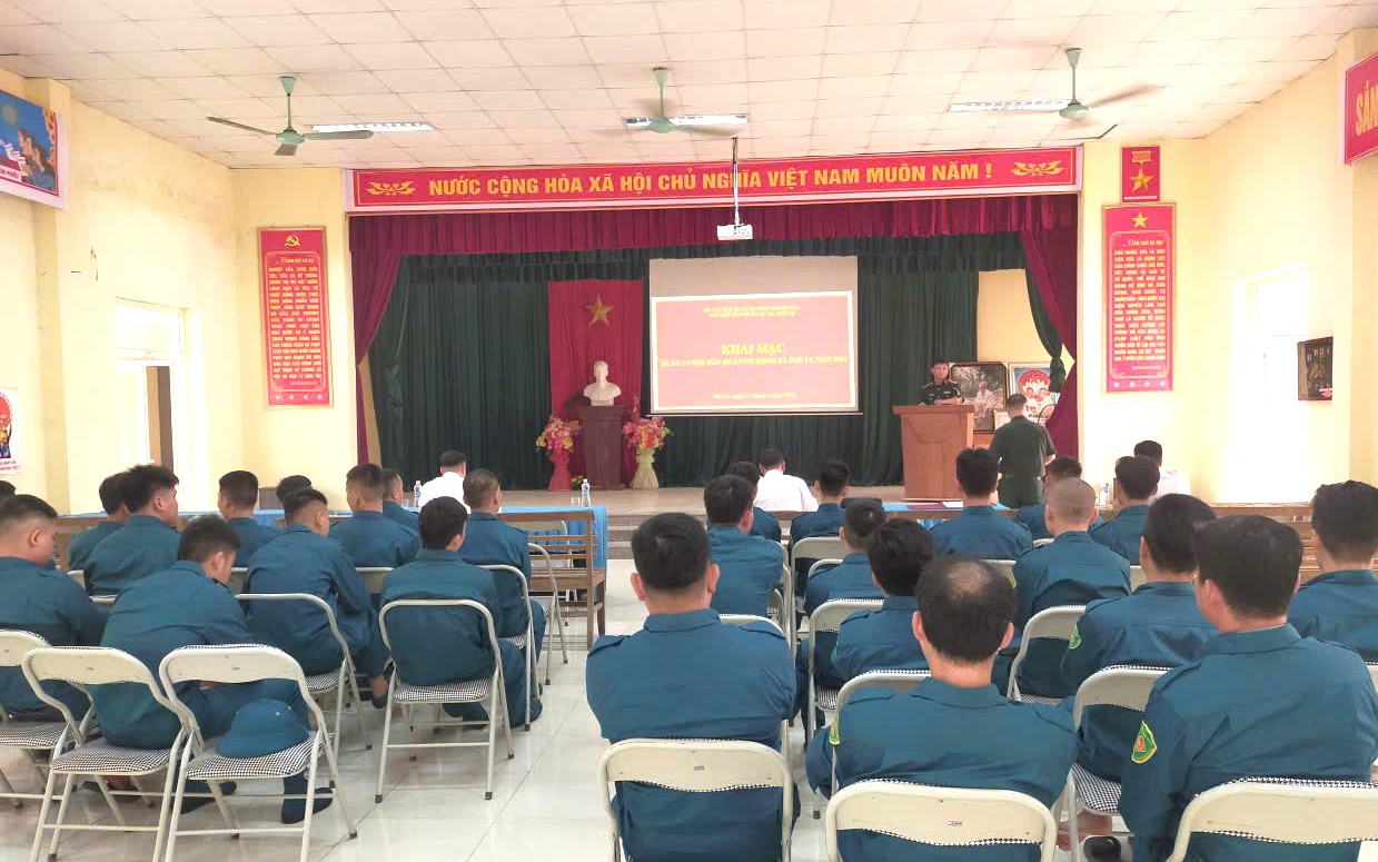 Khai mạc huấn luyện dân quân cơ động xã Phú Lệ năm 2026