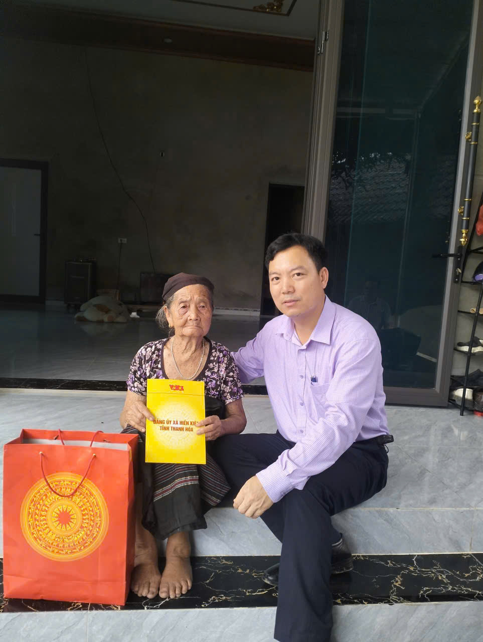 Anh-tin-bai