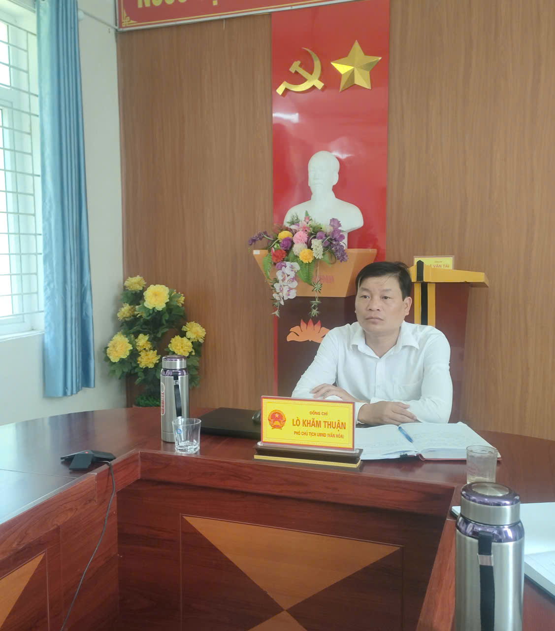 Anh-tin-bai