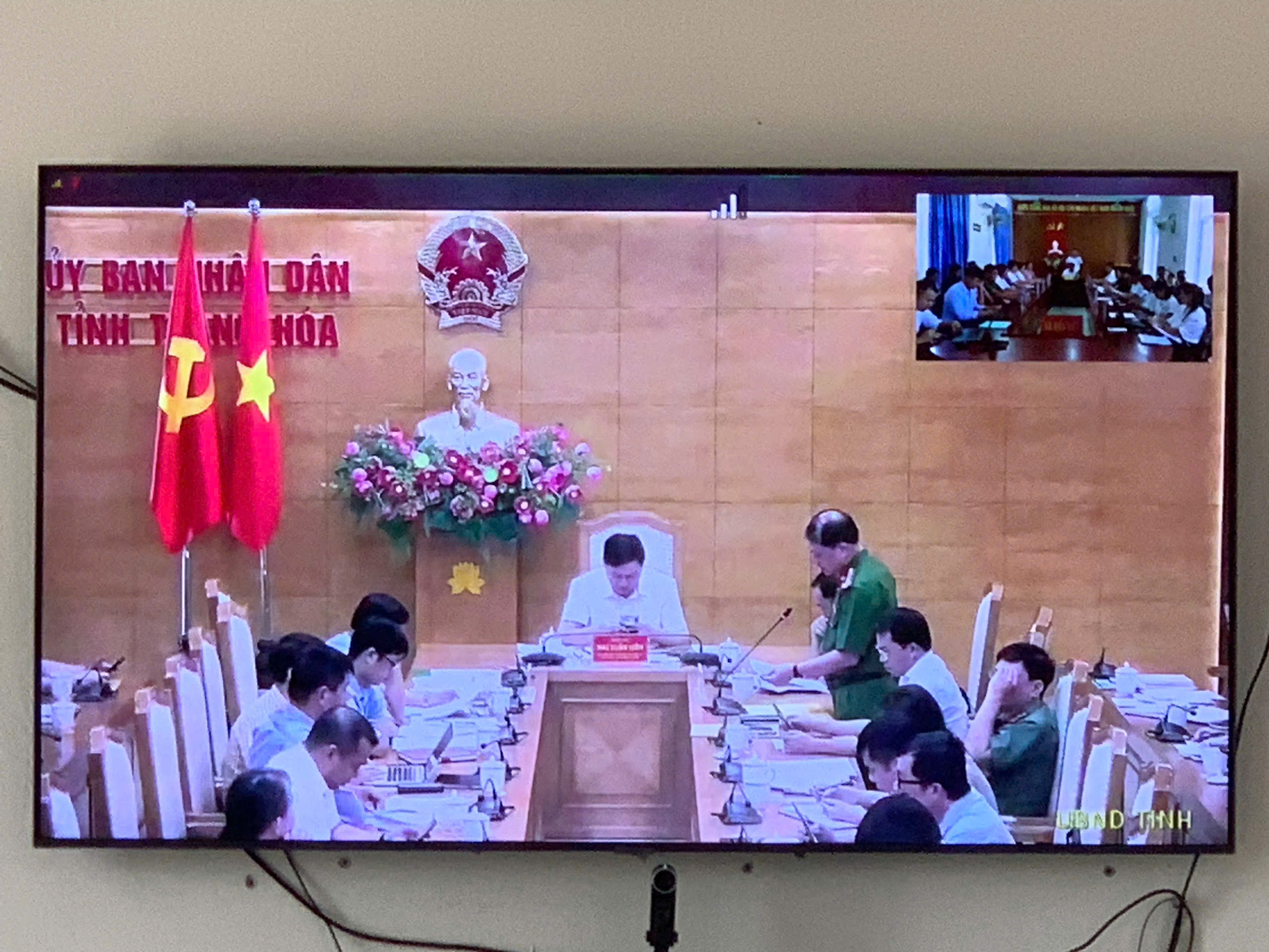 Anh-tin-bai