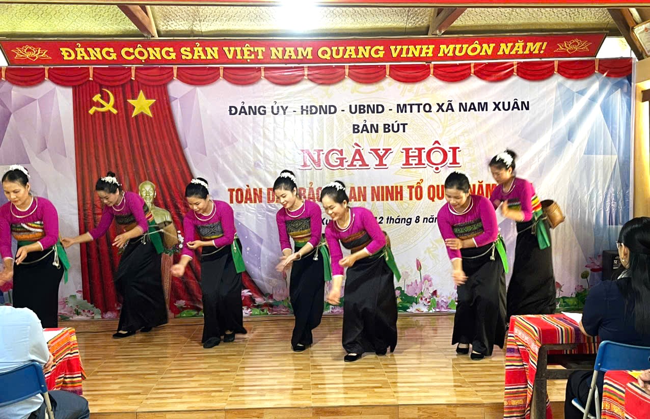 Anh-tin-bai