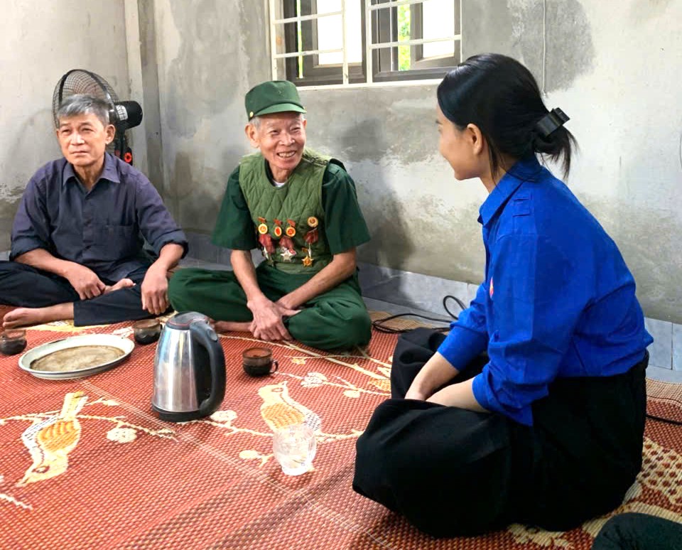 Anh-tin-bai