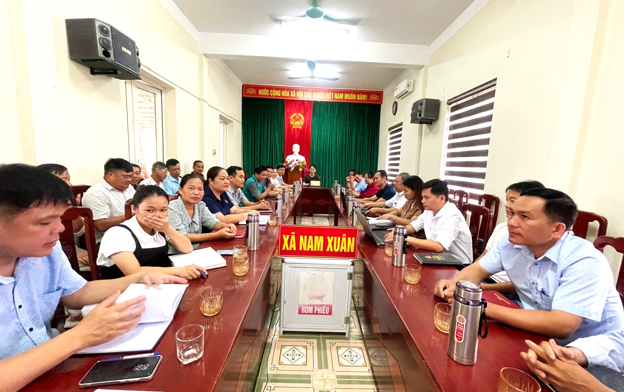 XÃ NAM XUÂN THAM GIA TỔ CHỨC HỘI NGHỊ TRỰC TUYẾN TẬP HUẤN ỨNG DỤNG TRÍ TUỆ NHÂN TẠO CHO CÁN BỘ, CÔNG CHỨC CÁC CƠ QUAN, MTTQ VÀ CÁC TỔ CHỨC CHÍNH TRỊ - XÃ HỘI