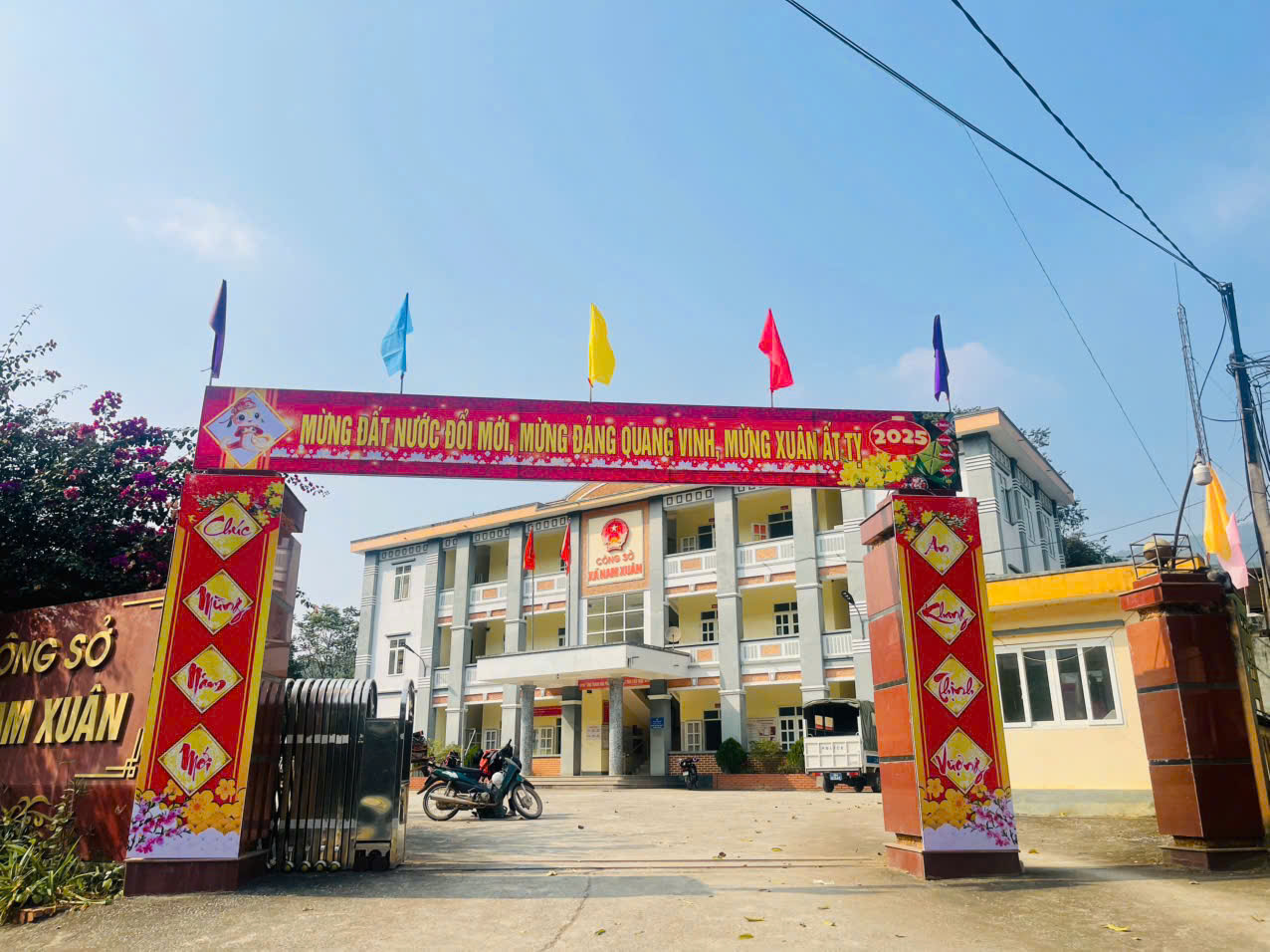 Anh-tin-bai