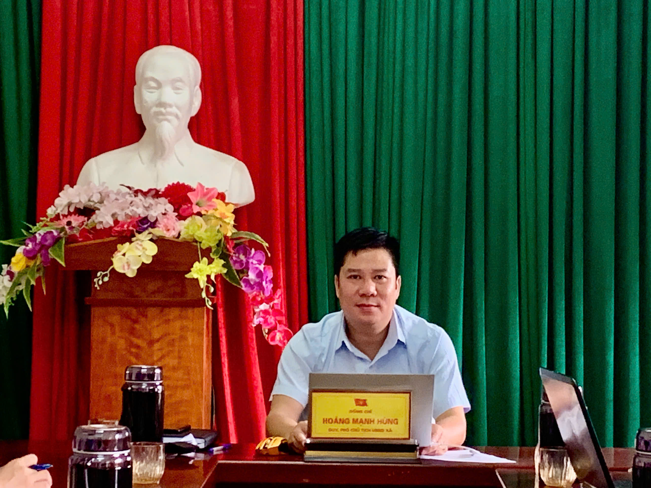 Anh-tin-bai
