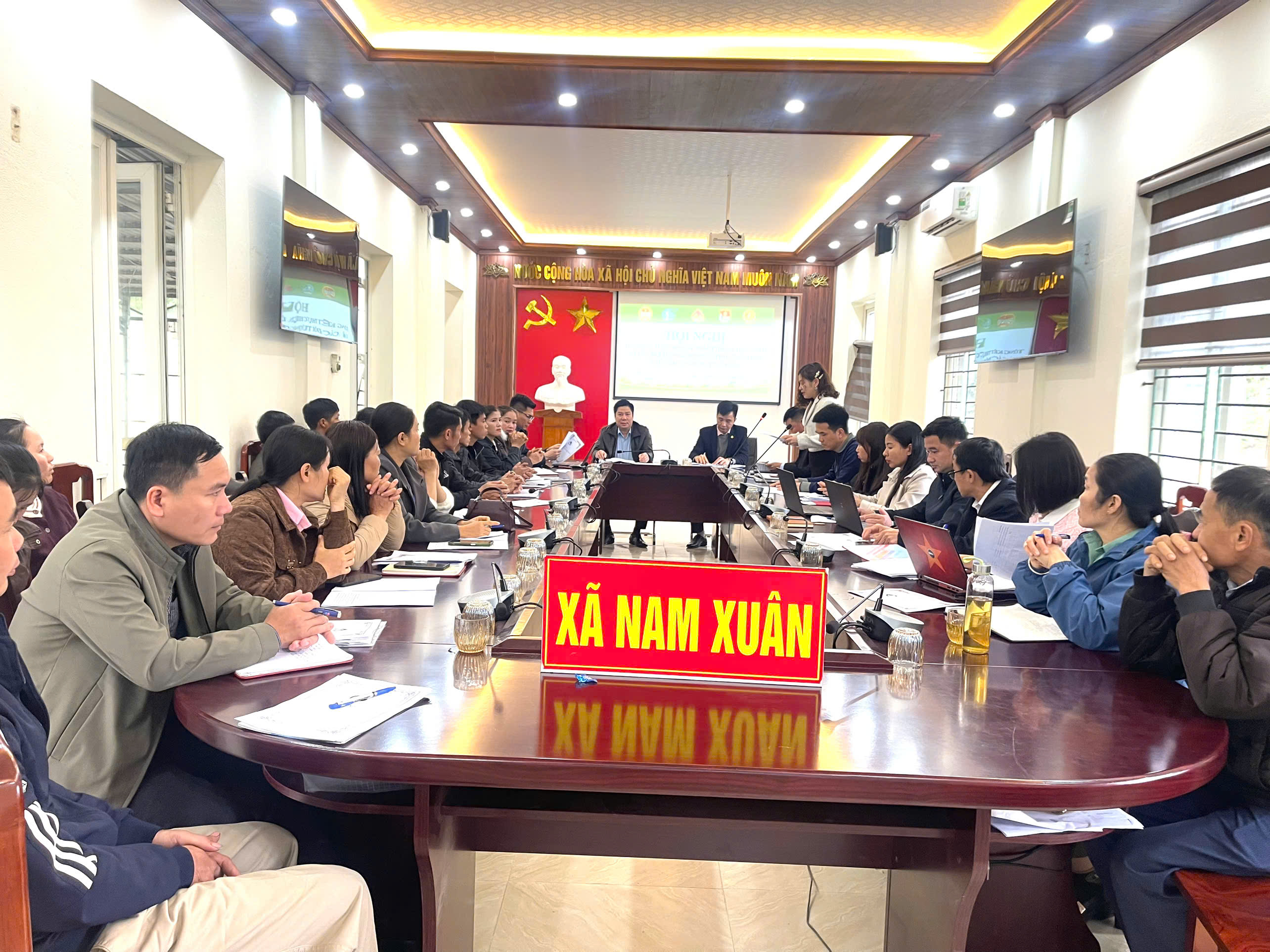 XÃ NAM XUÂN TỔ CHỨC HỘI NGHỊ TỔNG KẾT THỰC HIỆN ỦY THÁC CHO VAY HỘ NGHÈO VÀ CÁC ĐỐI TƯỢNG CHÍNH SÁCH KHÁC NĂM 2025, TRIỂN KHAI NHIỆM VỤ NĂM 2026