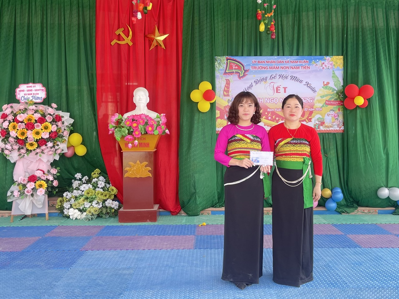 Anh-tin-bai