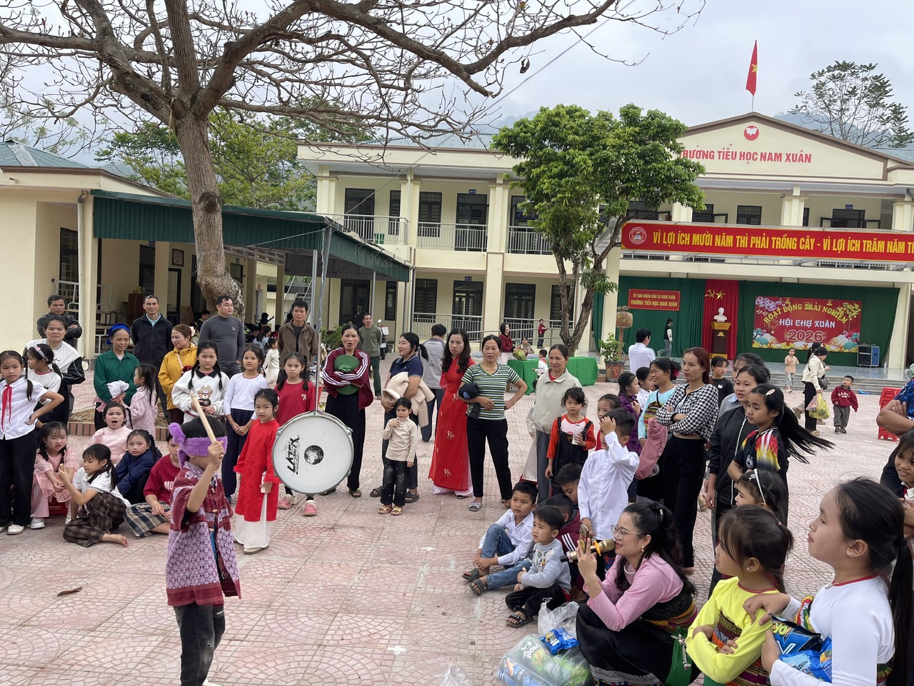 Anh-tin-bai