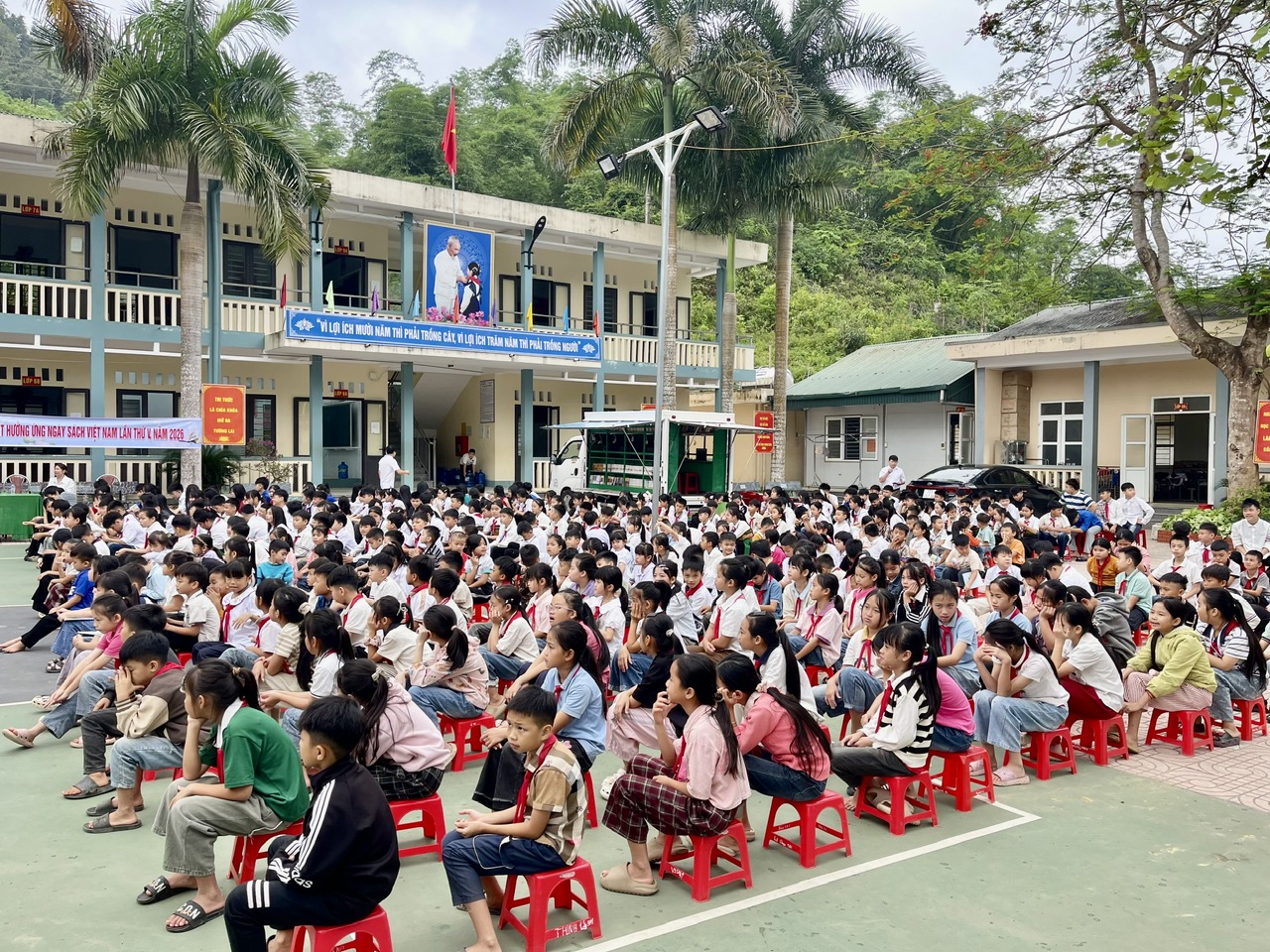 Anh-tin-bai