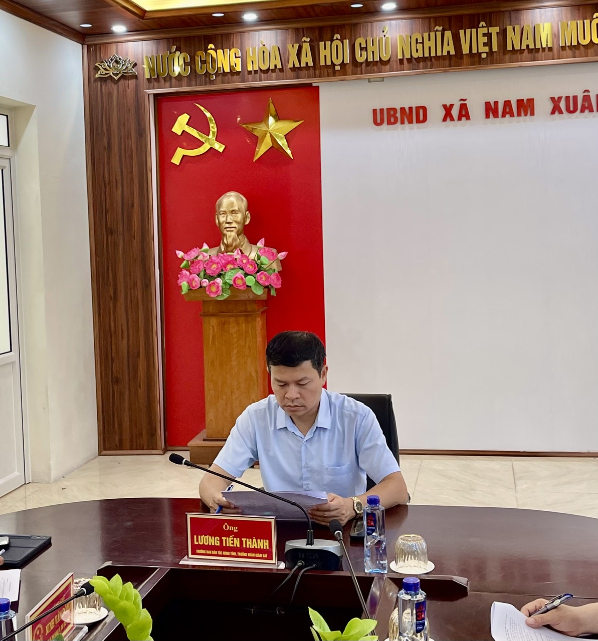 Anh-tin-bai