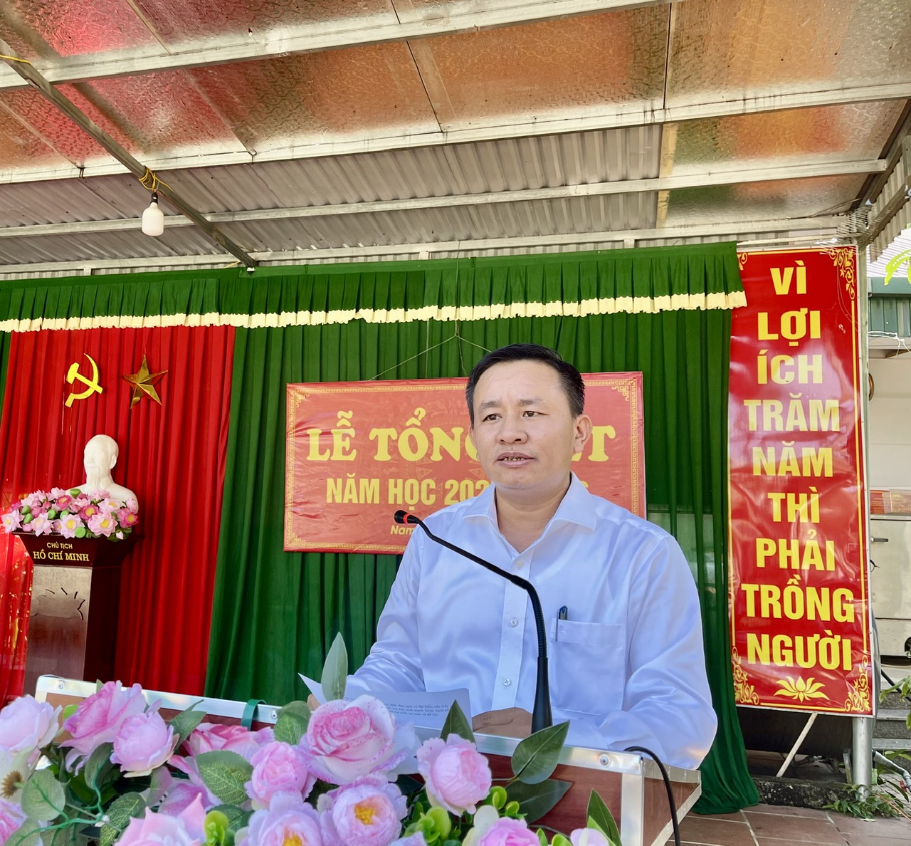 Anh-tin-bai