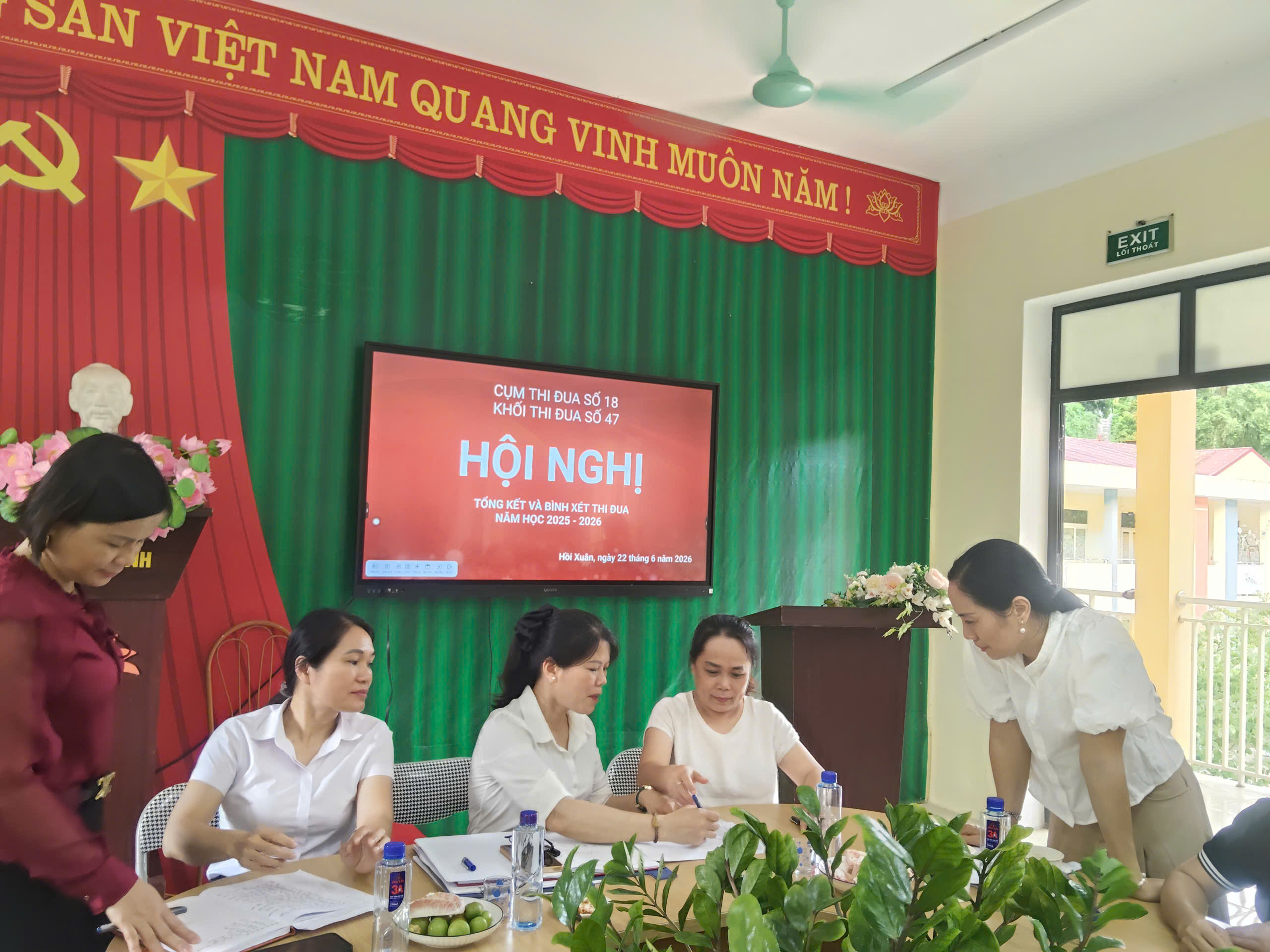 Anh-tin-bai