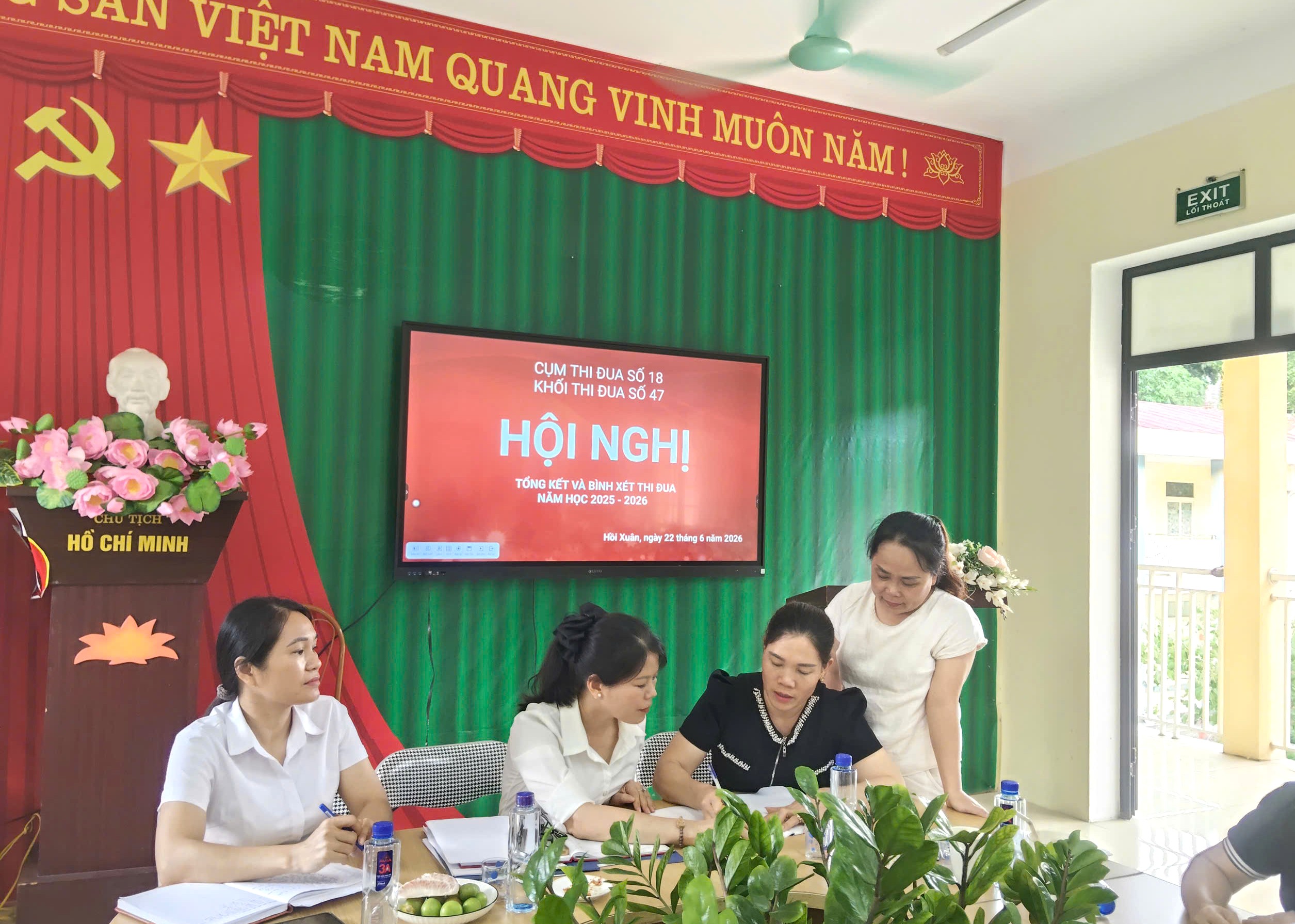 Anh-tin-bai