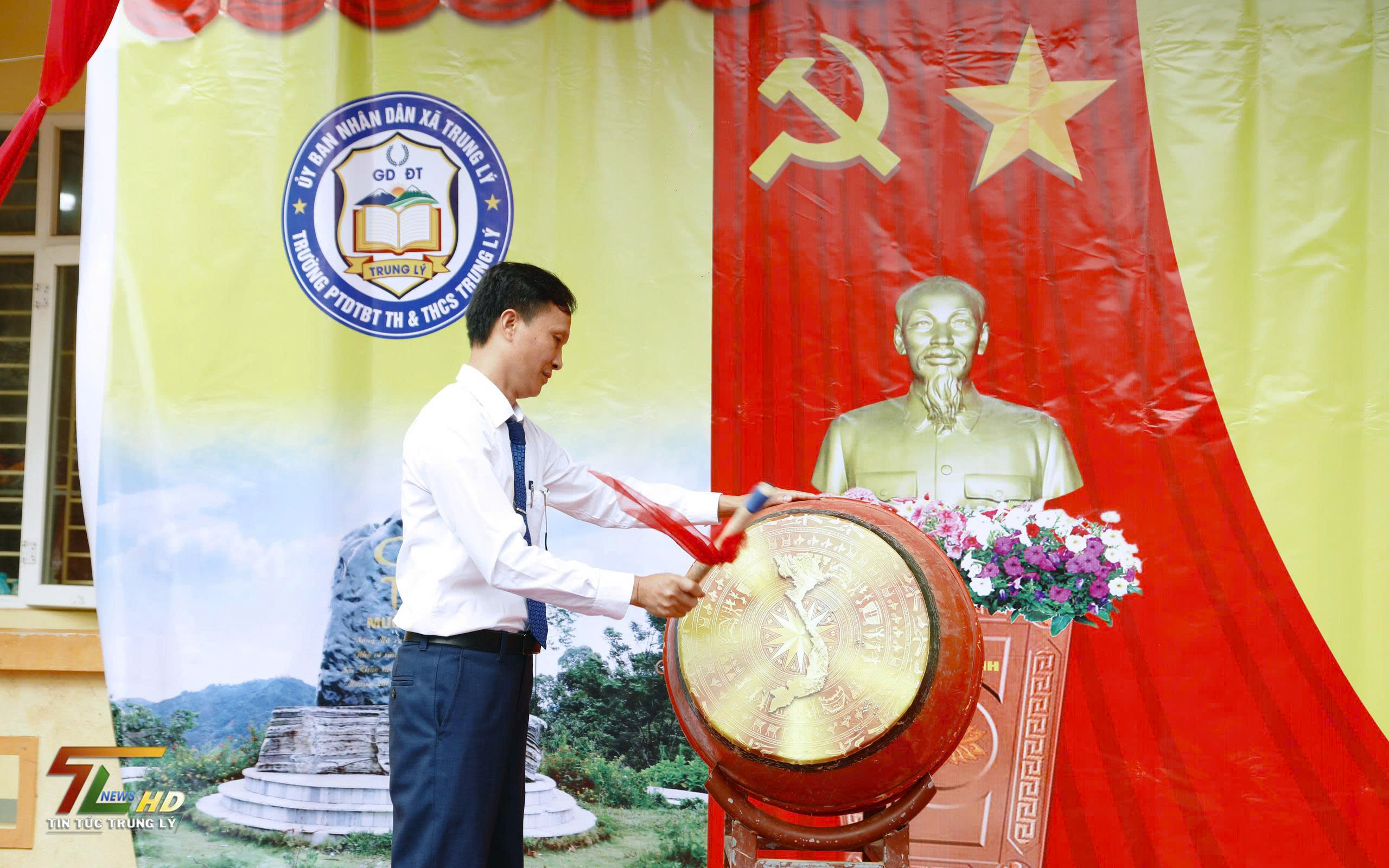 Anh-tin-bai