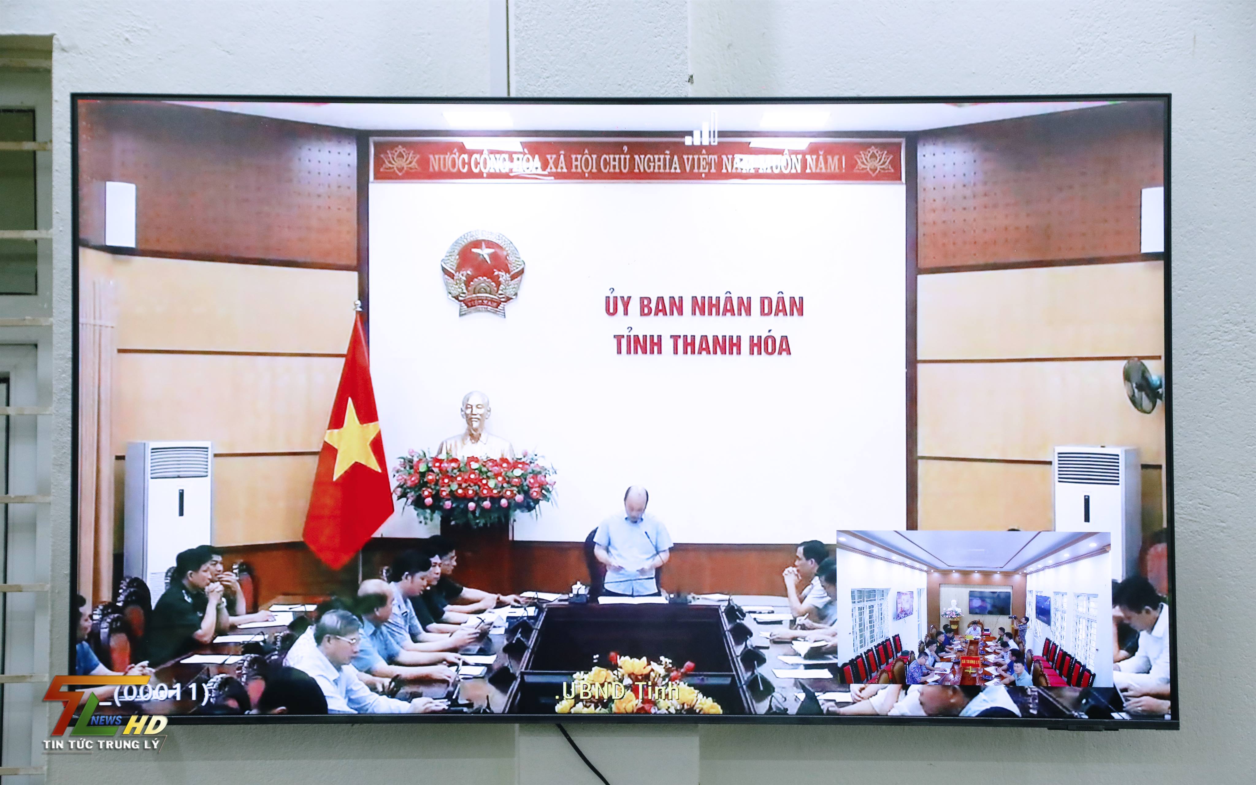 Anh-tin-bai