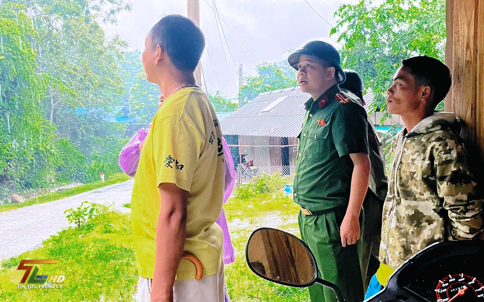 Anh-tin-bai