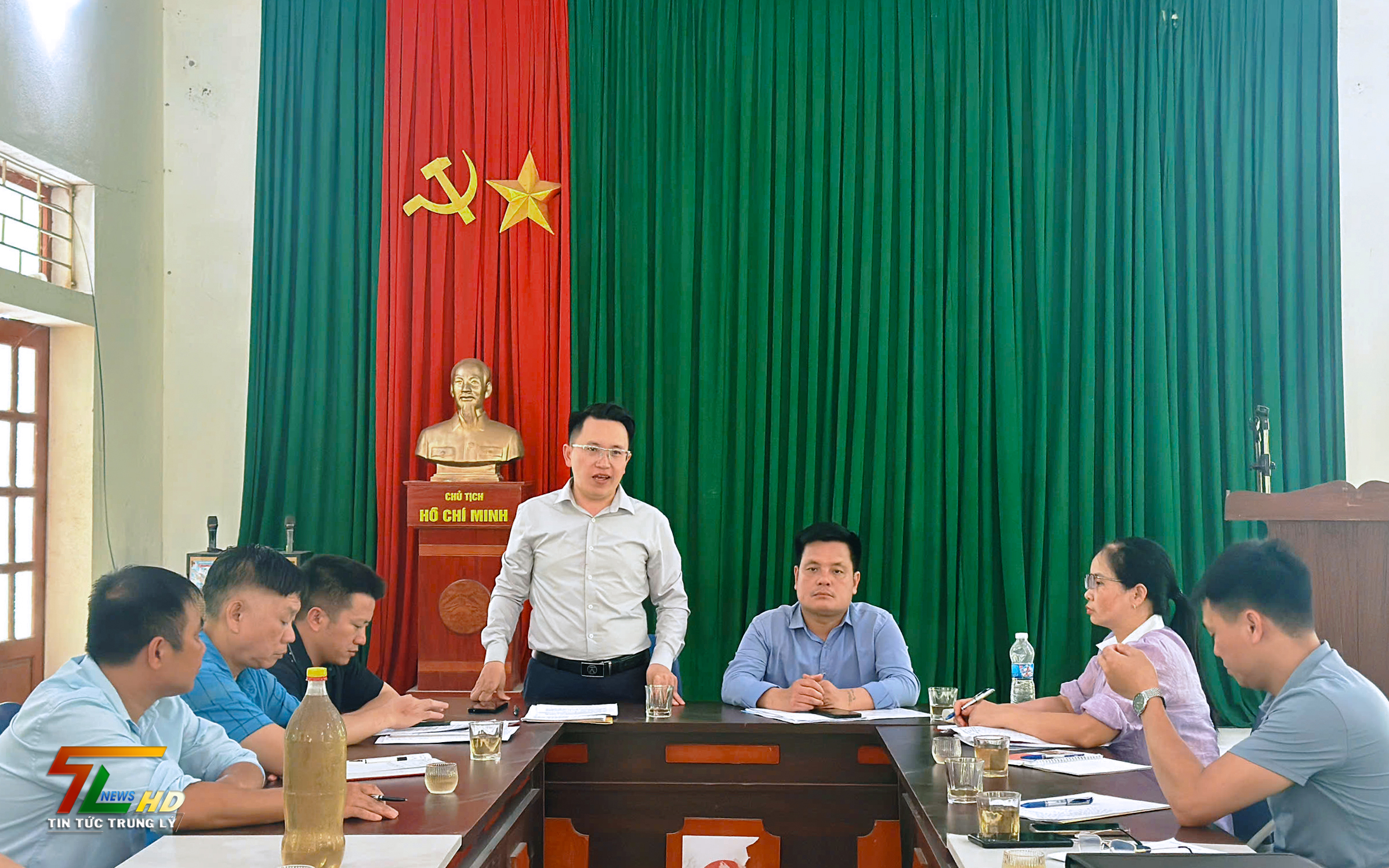 Anh-tin-bai