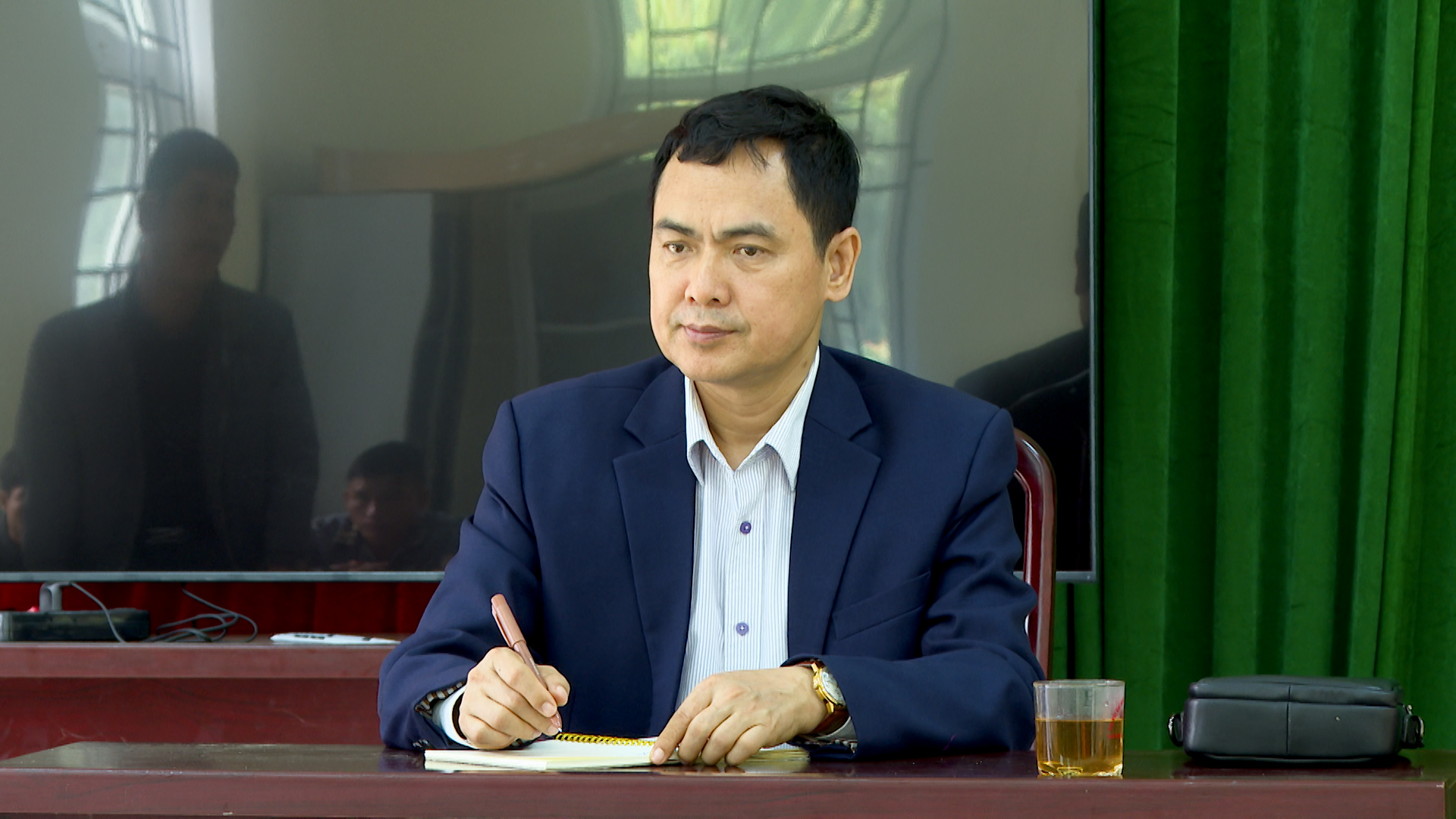 Thường trực Đảng ủy xã Quang Chiểu đã có buổi gặp mặt, làm việc và trao đổi một số nhiệm vụ trọng tâm tại Chi bộ bản Qua và Chi bộ bản Mờng.