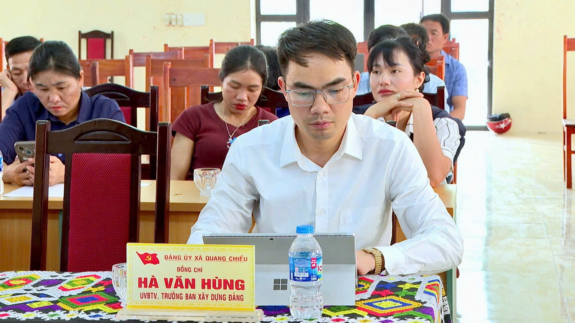Anh-tin-bai