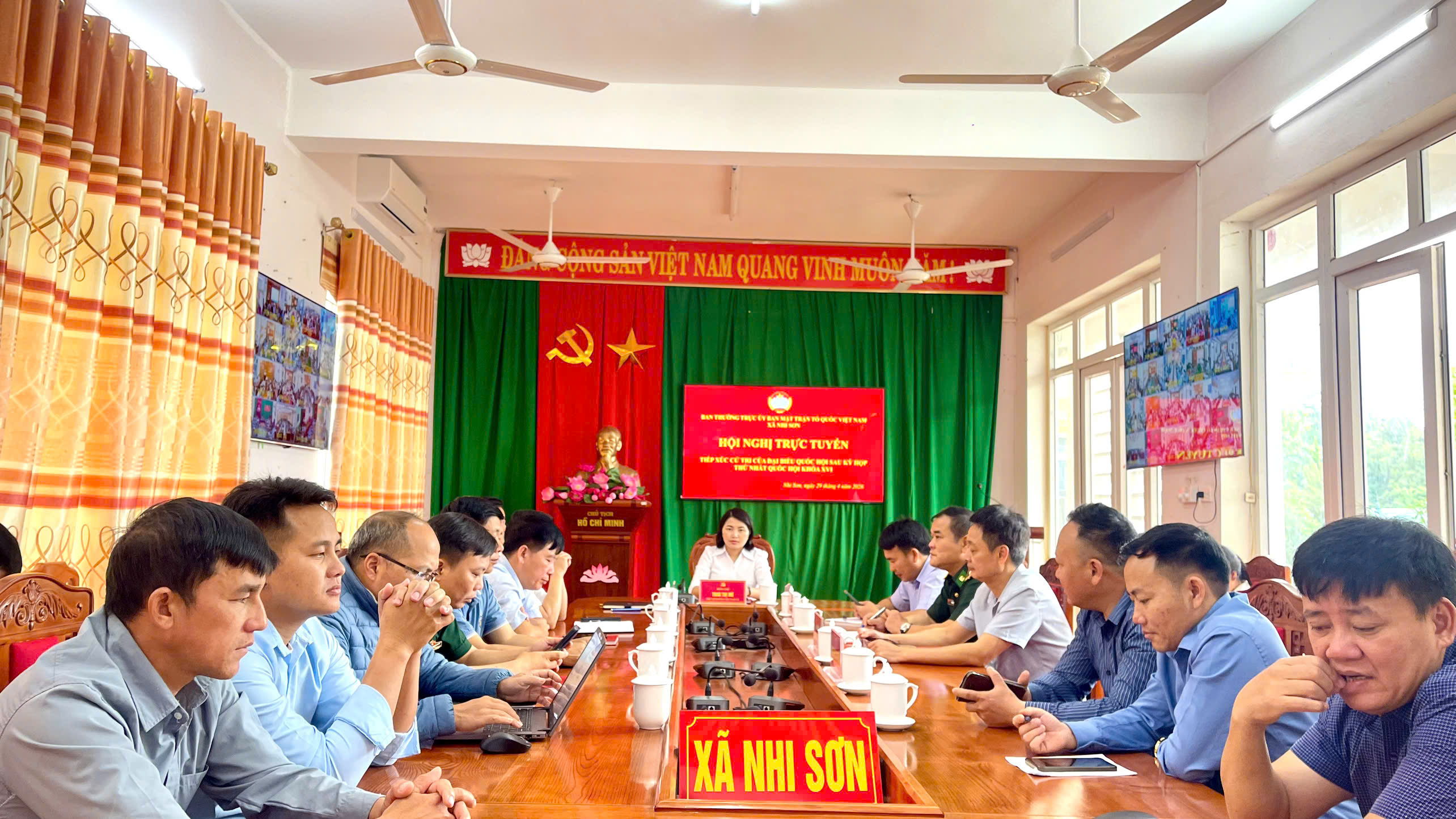 Phó Chủ tịch Quốc hội Nguyễn Doãn Anh tiếp xúc cử tri 44 xã trên địa bàn tỉnh Thanh Hóa  ​