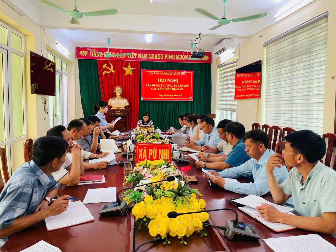 XÃ PÙ NHI TỔ CHỨC HỘI NGHỊ XÂY DỰNG PHƯƠNG ÁN SẮP XẾP CÁC BẢN TRÊN ĐỊA BÀN.
