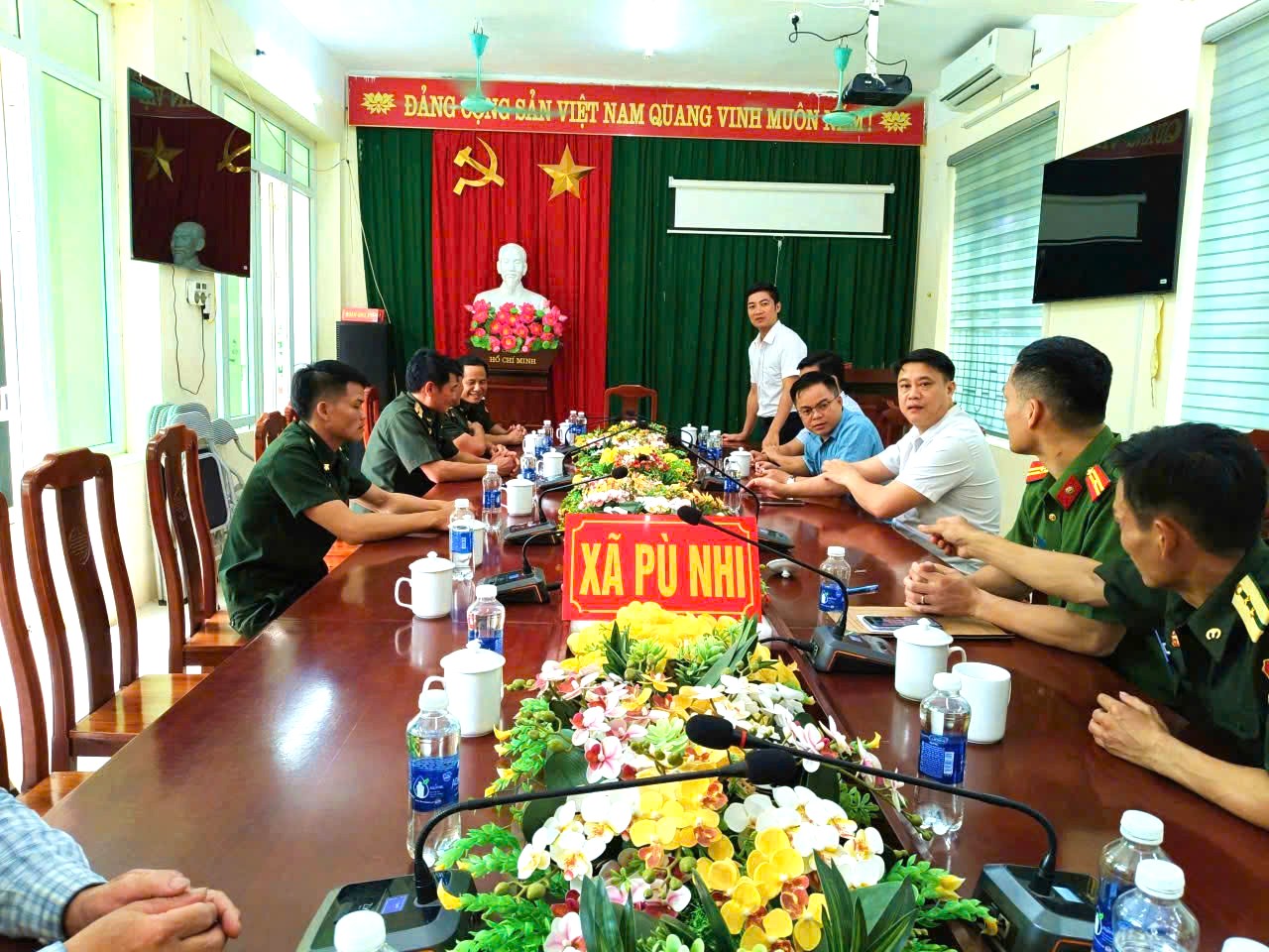 Anh-tin-bai