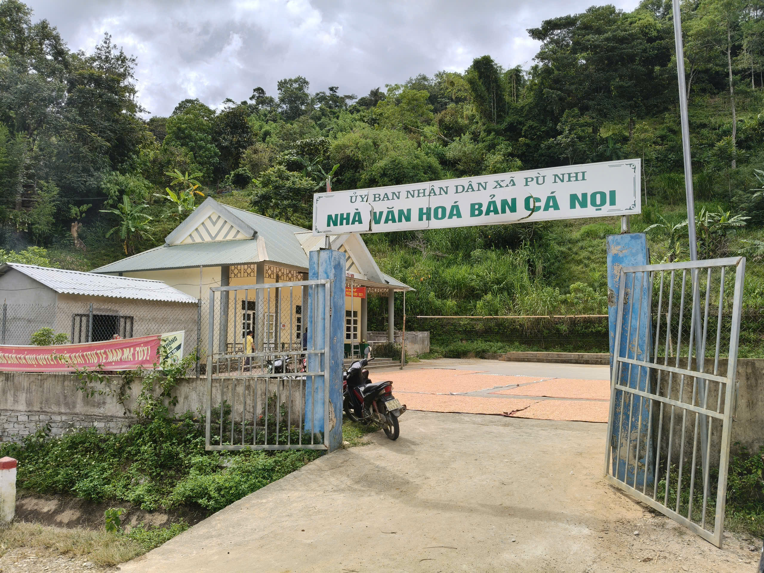 Anh-tin-bai