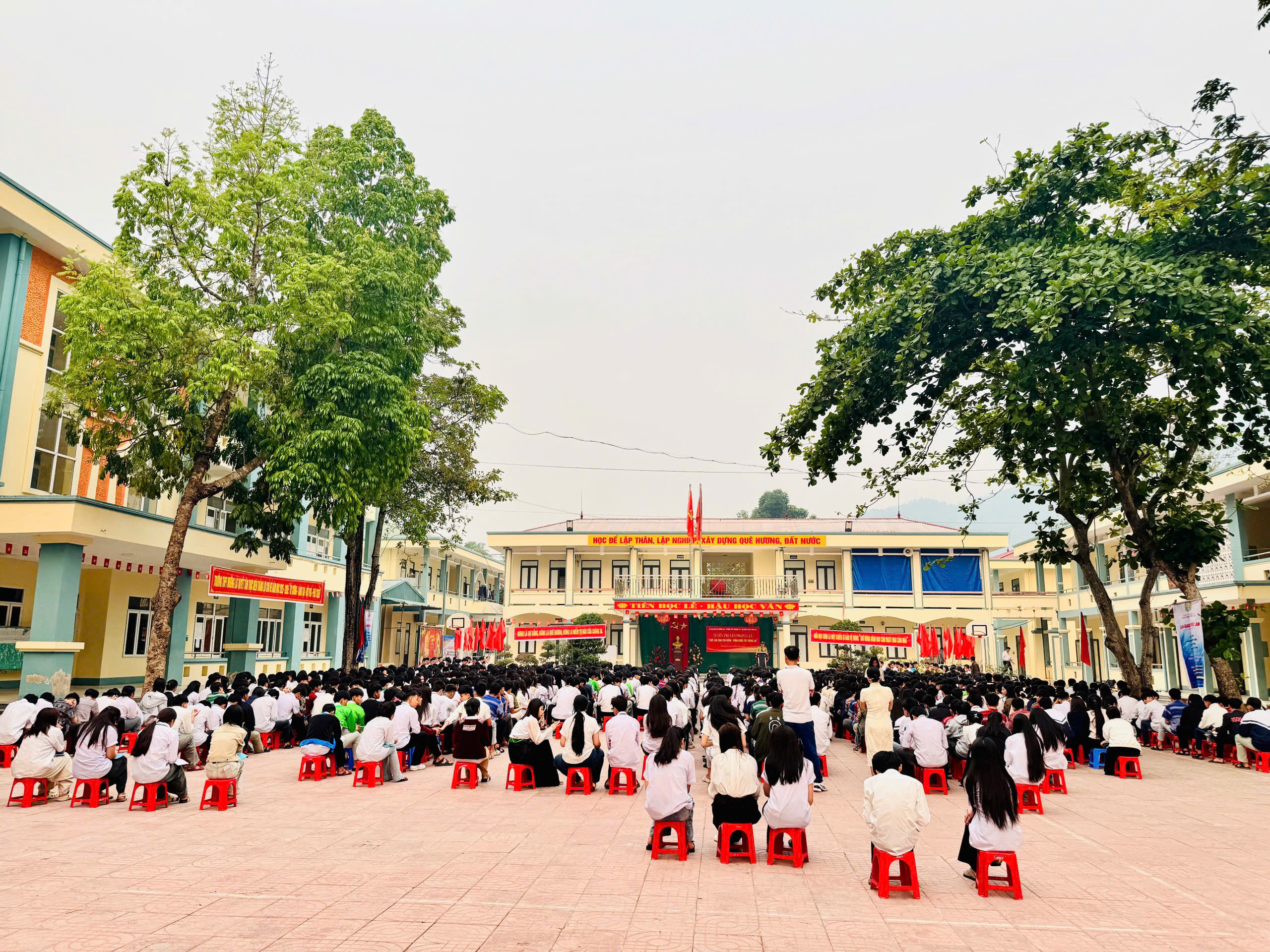 Anh-tin-bai