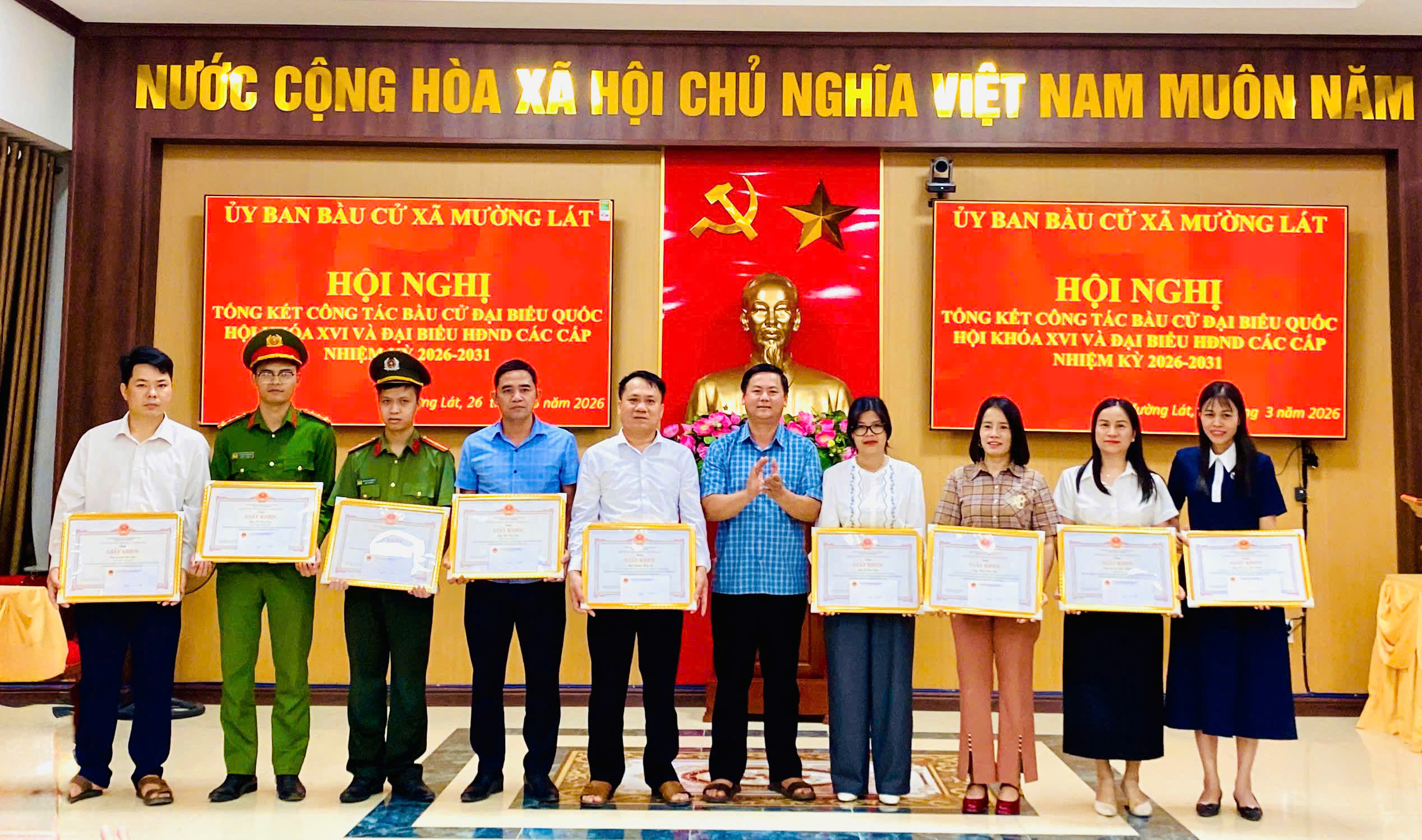 Mường Lát tổng kết công tác bầu cử, khen thưởng 32 tập thể, cá nhân tiêu biểu