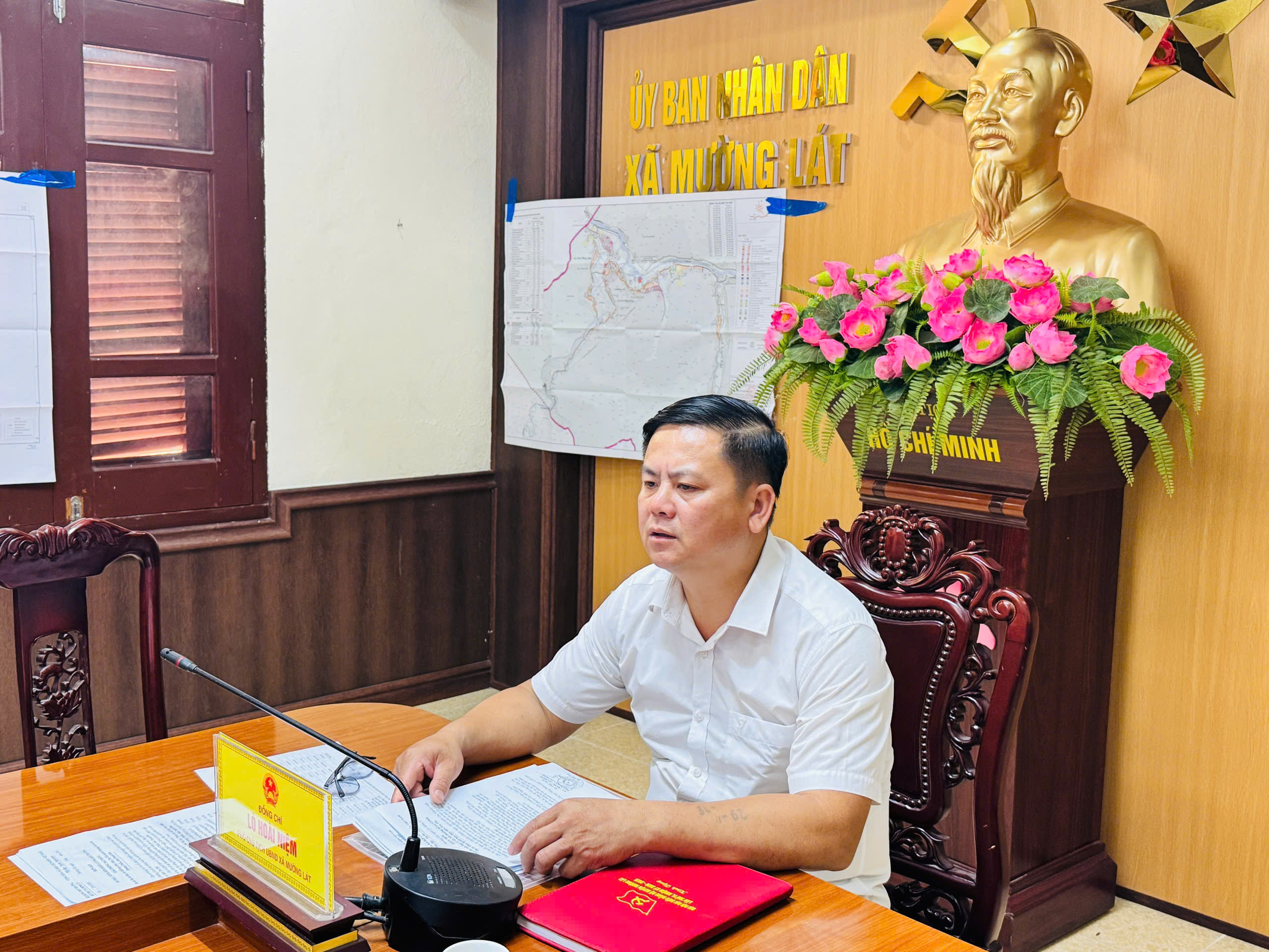 Anh-tin-bai