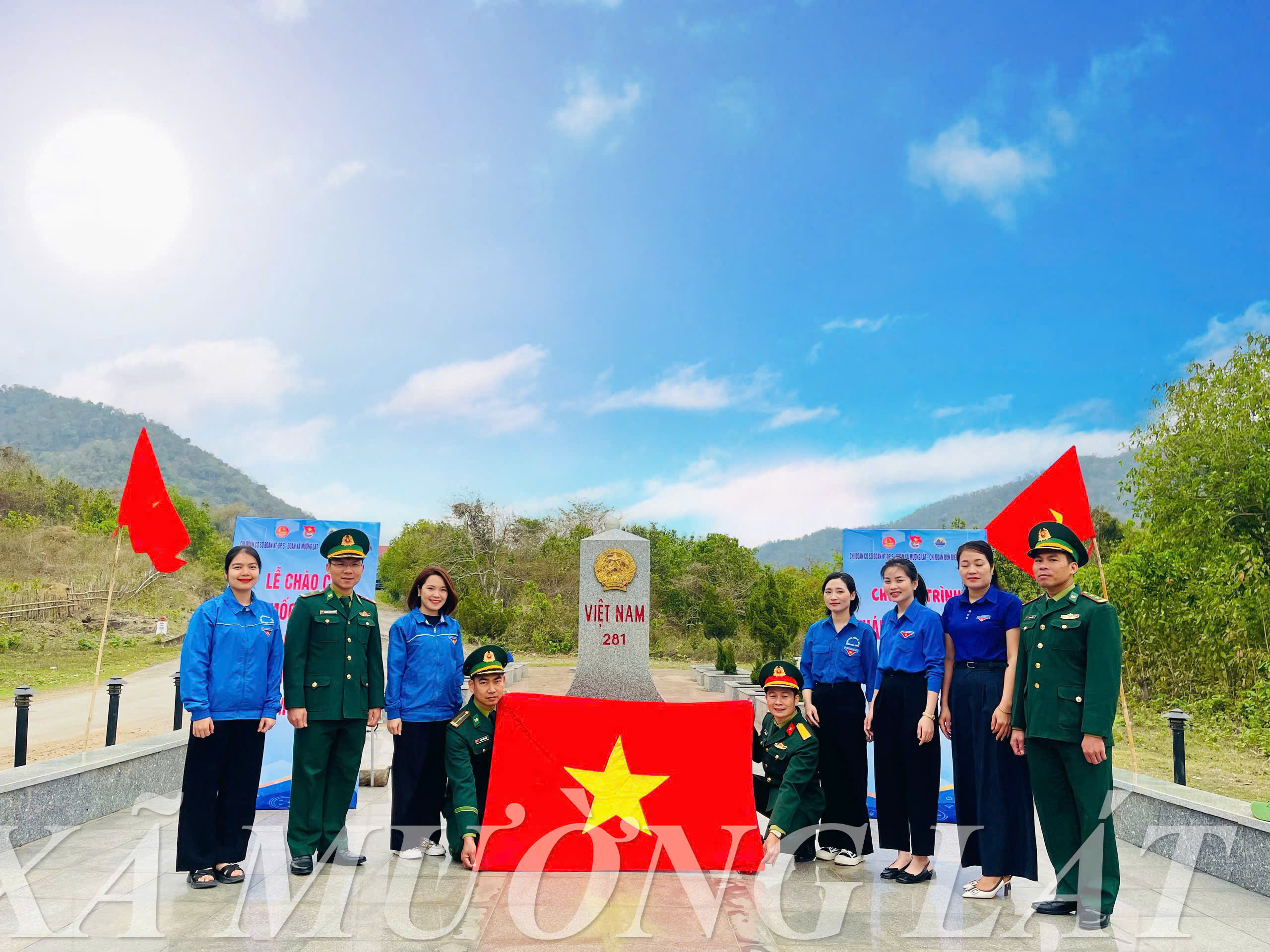 Anh-tin-bai