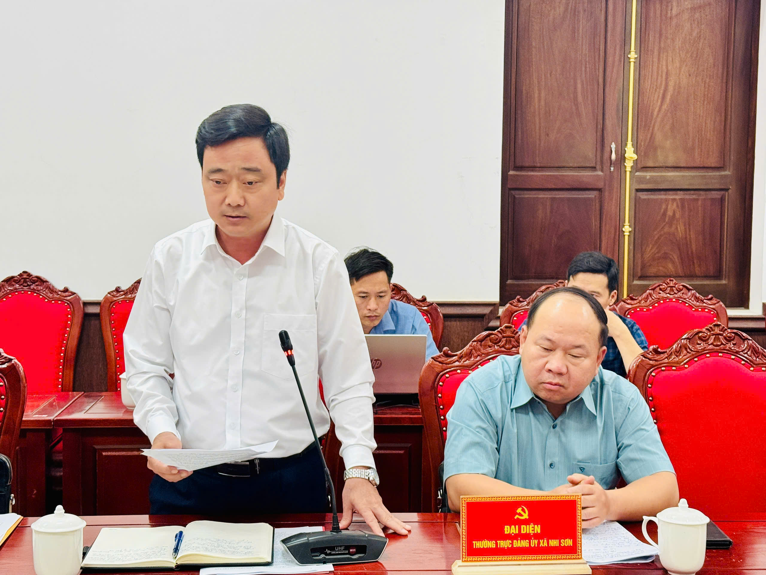 Anh-tin-bai