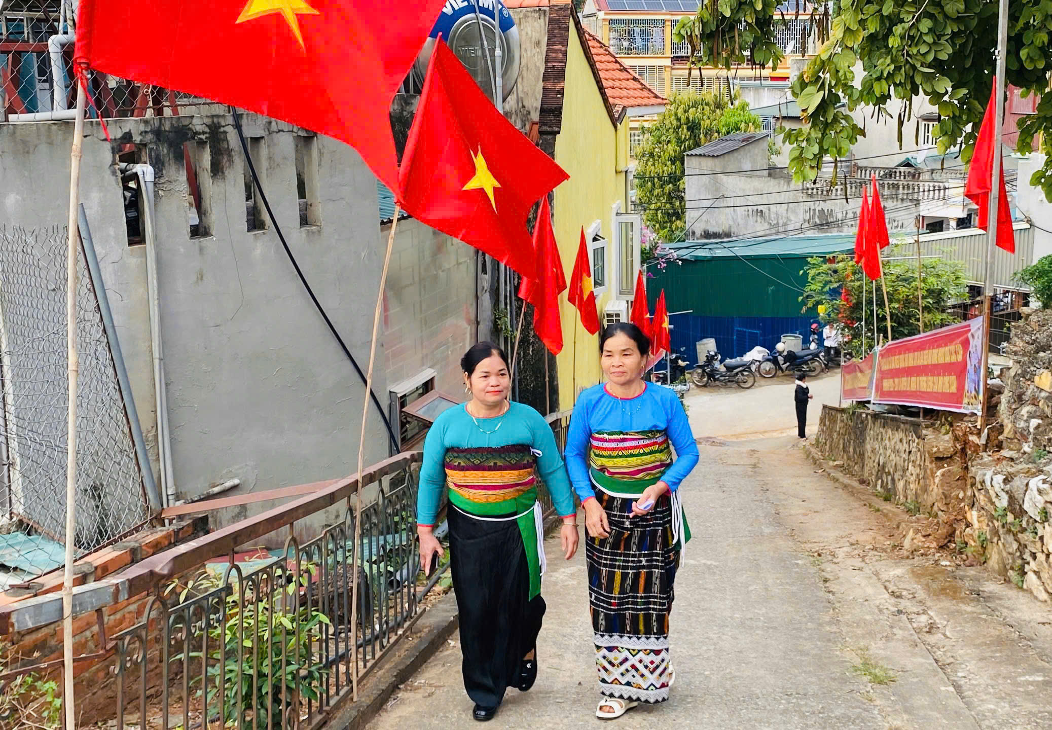 Anh-tin-bai