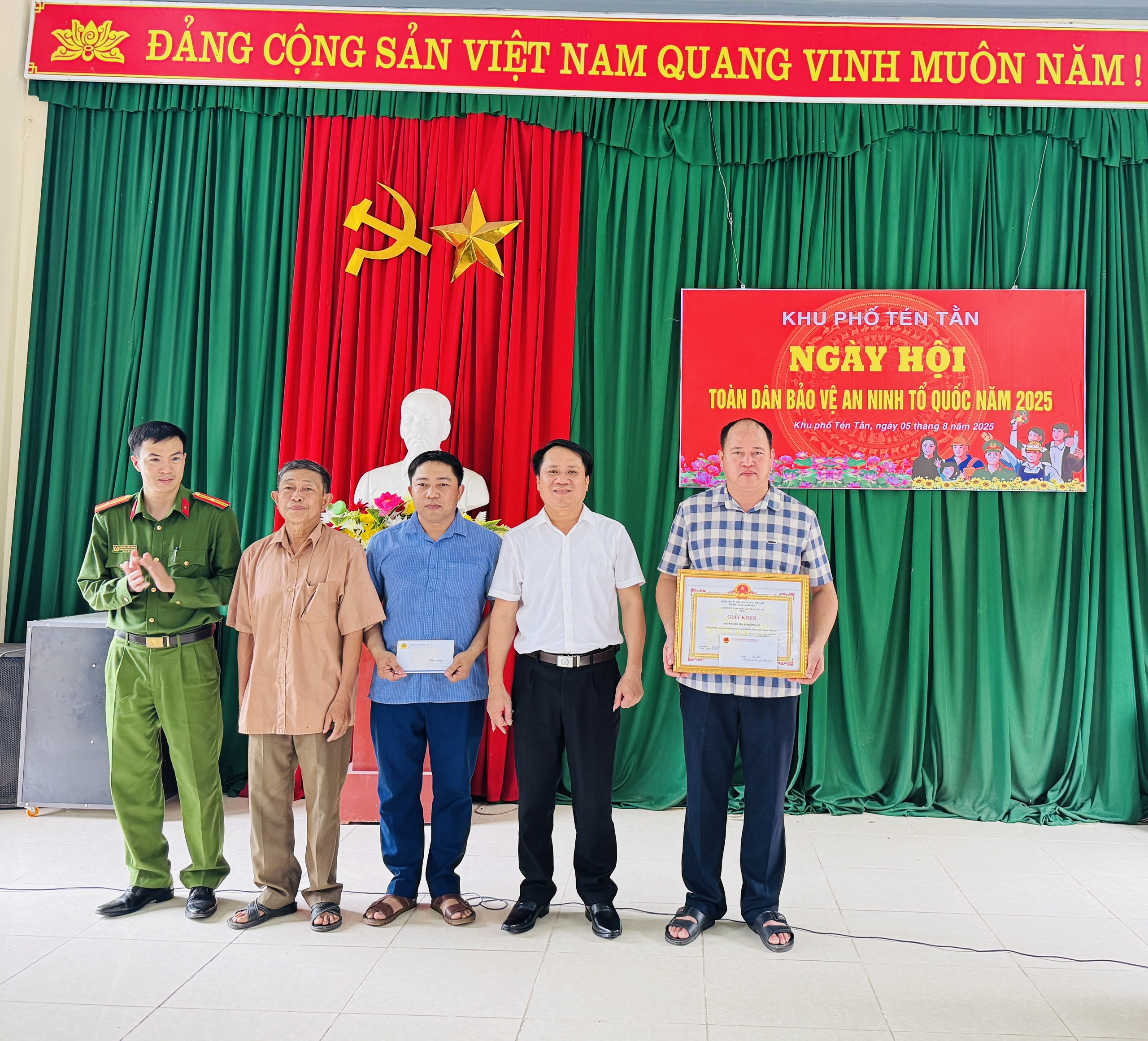 Khu Tén Tằn tổ chức điểm ngày hội toàn dân bảo vệ an ninh Tổ quốc năm 2025