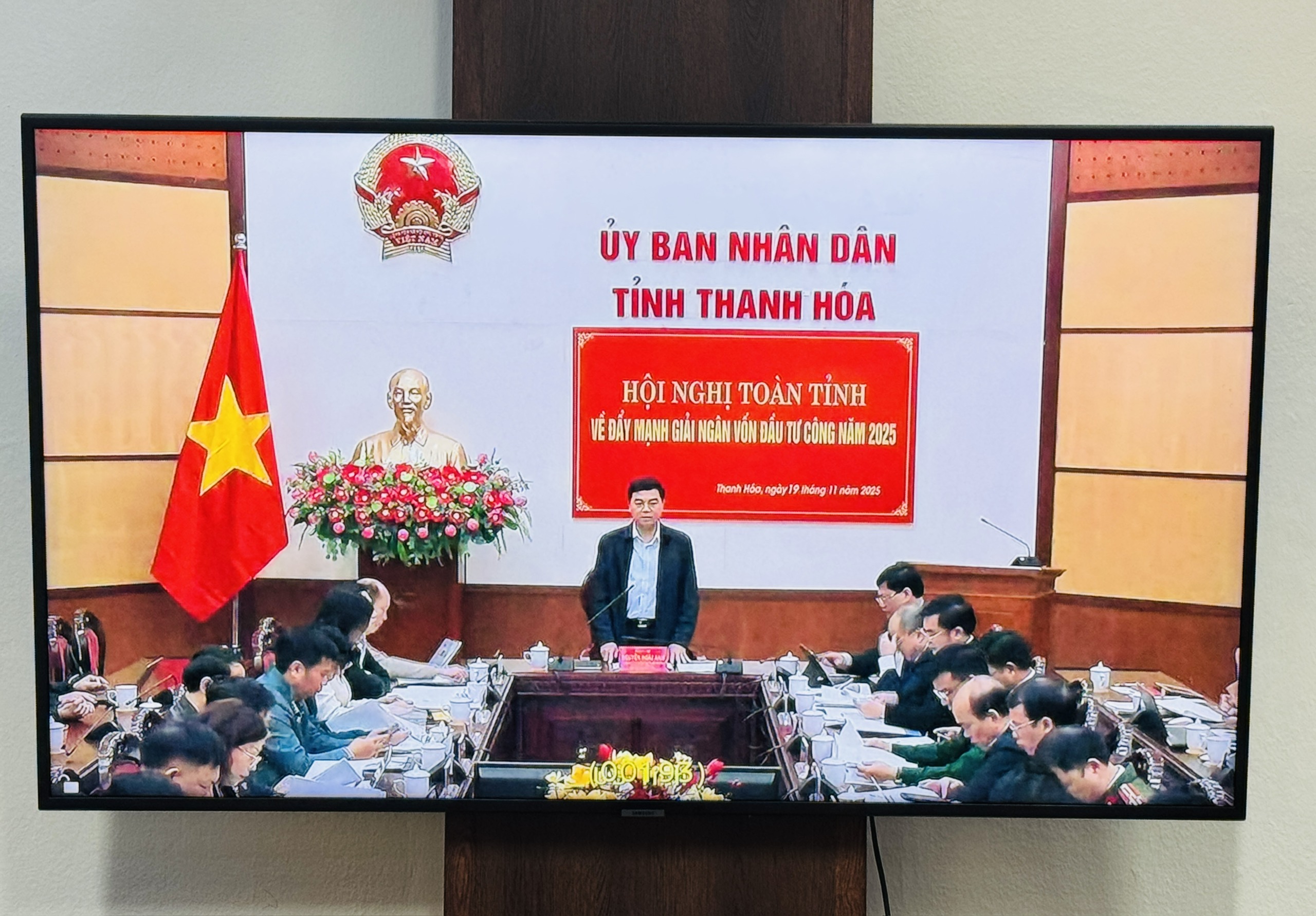 Anh-tin-bai
