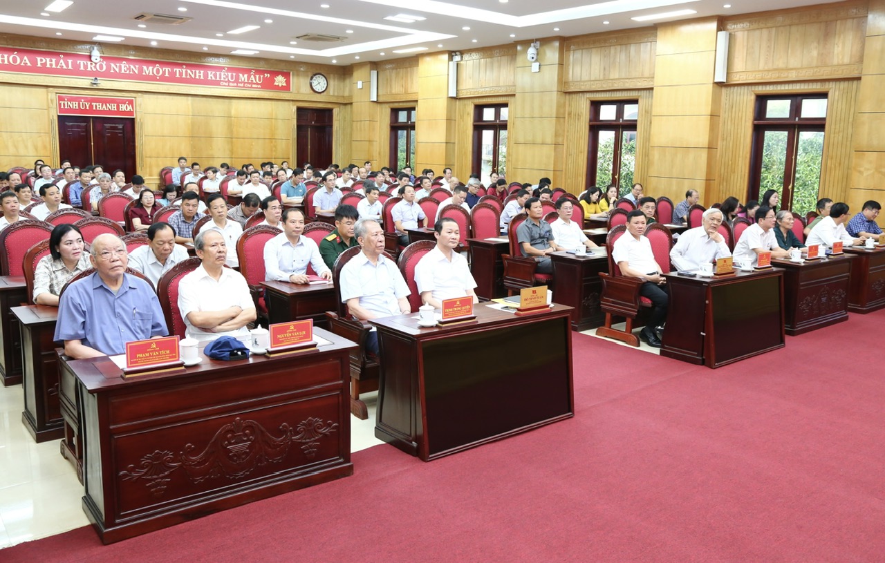 Các đại biểu tham dự hội nghị trực tuyến tại điểm cầu Tỉnh uỷ Thanh Hoá