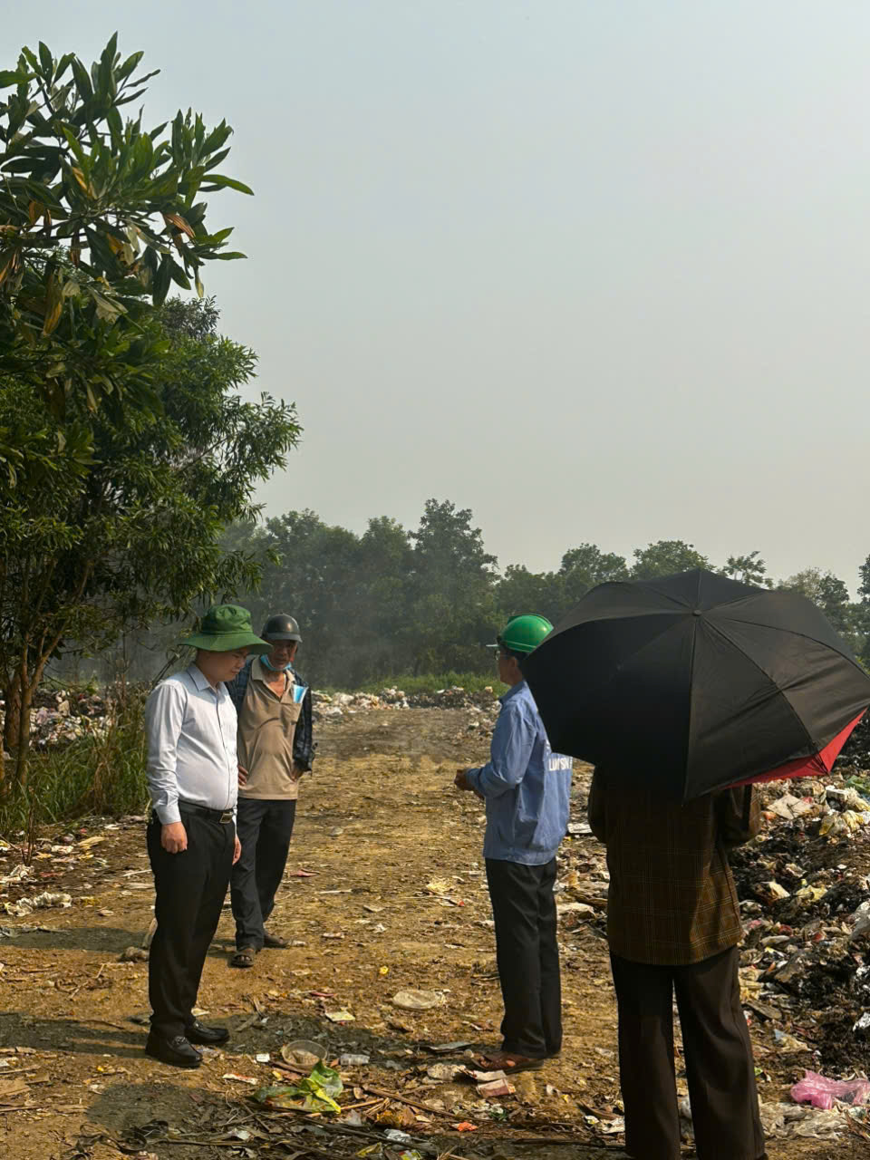 Xã Xuân Lập triển khai giải pháp xử lý khu vực tập kết rác thải tại thôn Vũ Hạ