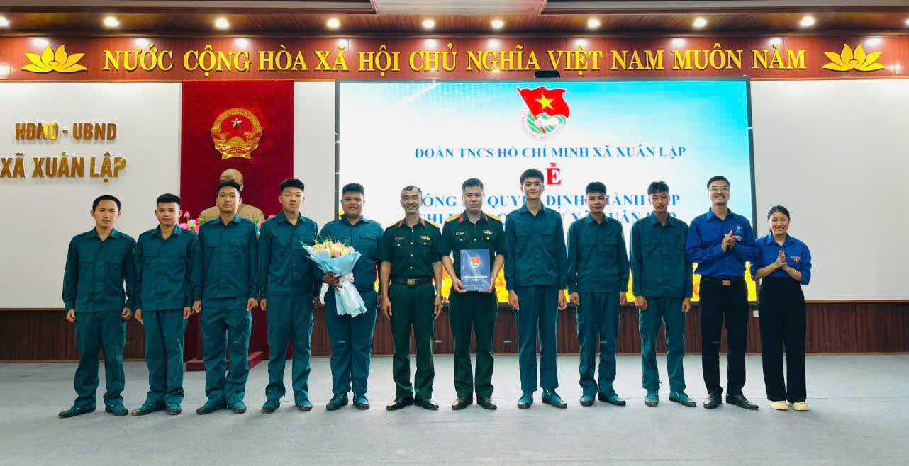 Lễ công bố Quyết định thành lập Chi đoàn Quân sự xã Xuân Lập