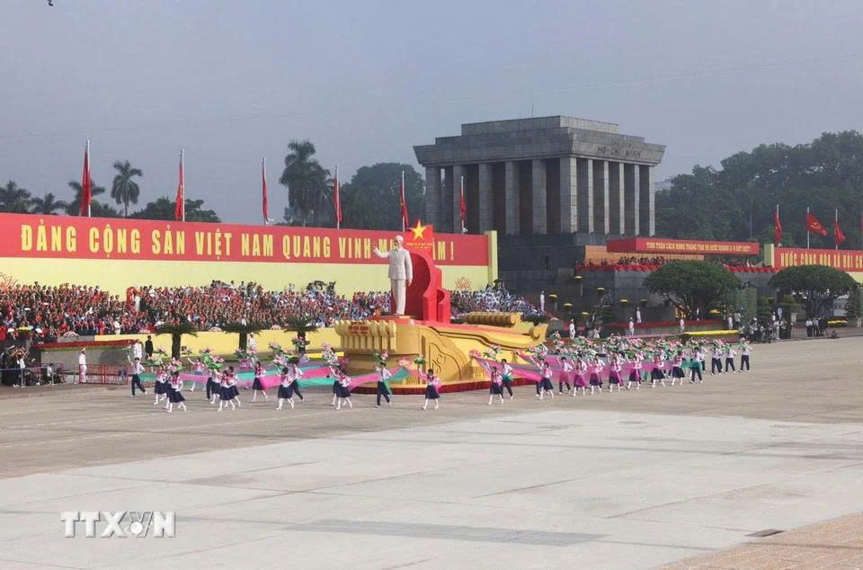 Anh-tin-bai