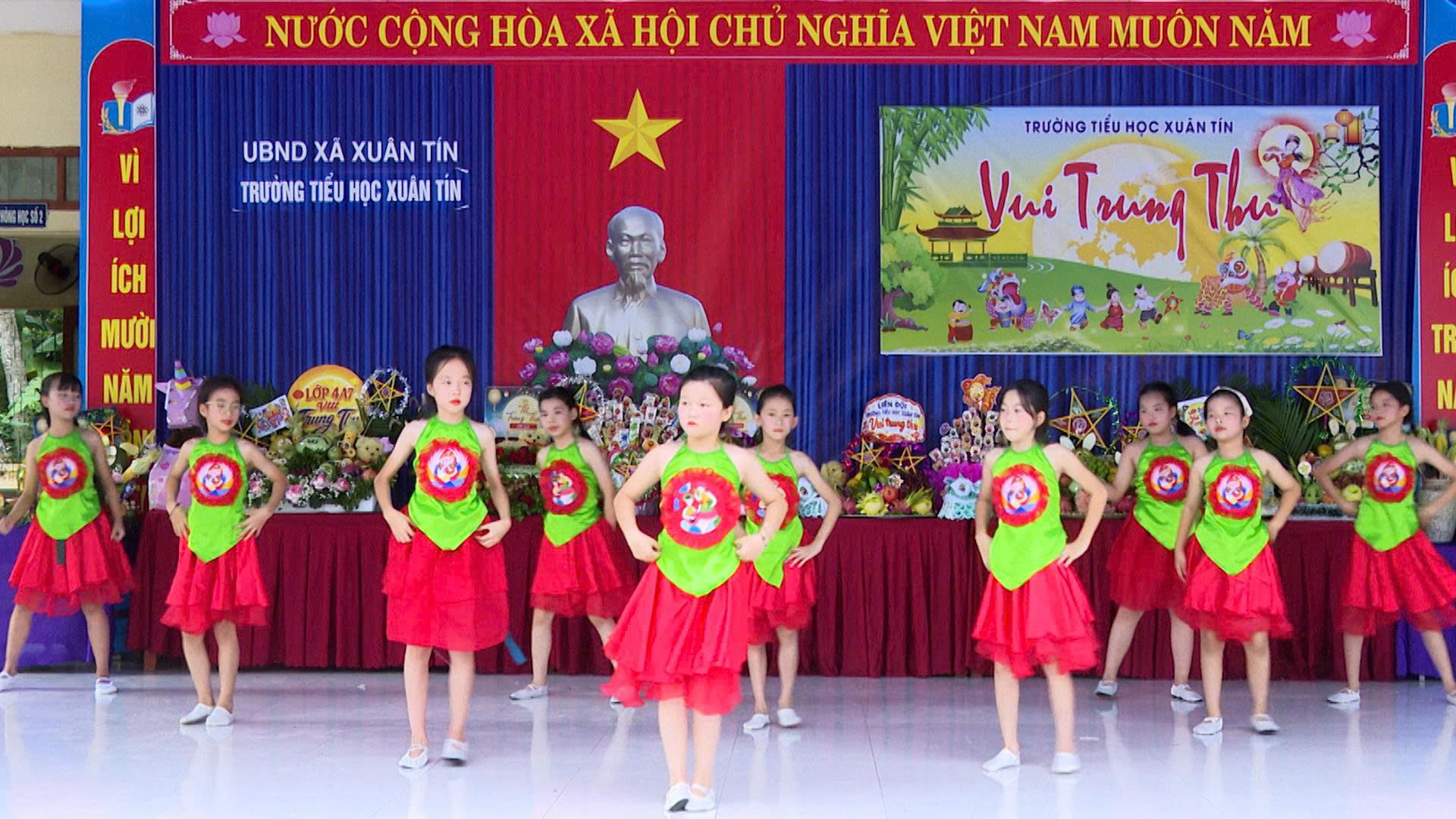 Anh-tin-bai