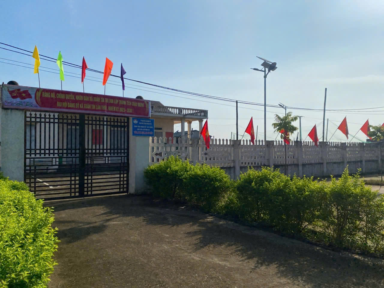 Anh-tin-bai
