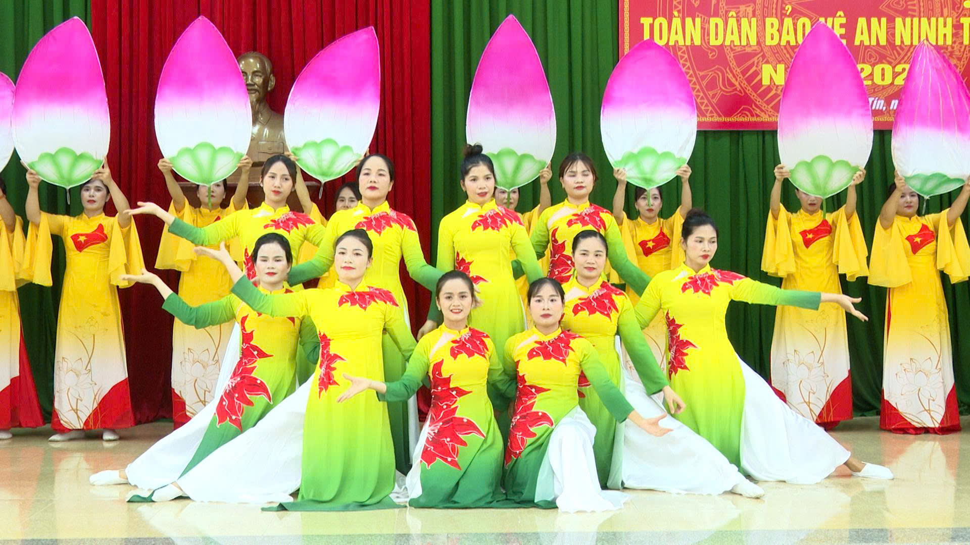 Anh-tin-bai