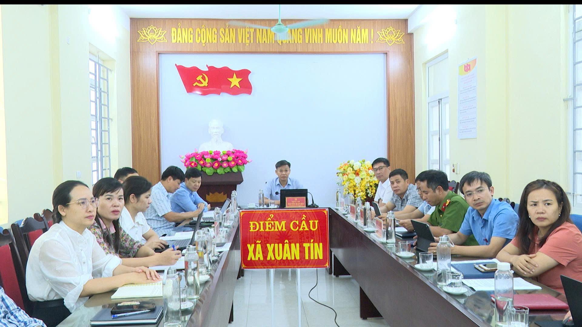 Anh-tin-bai