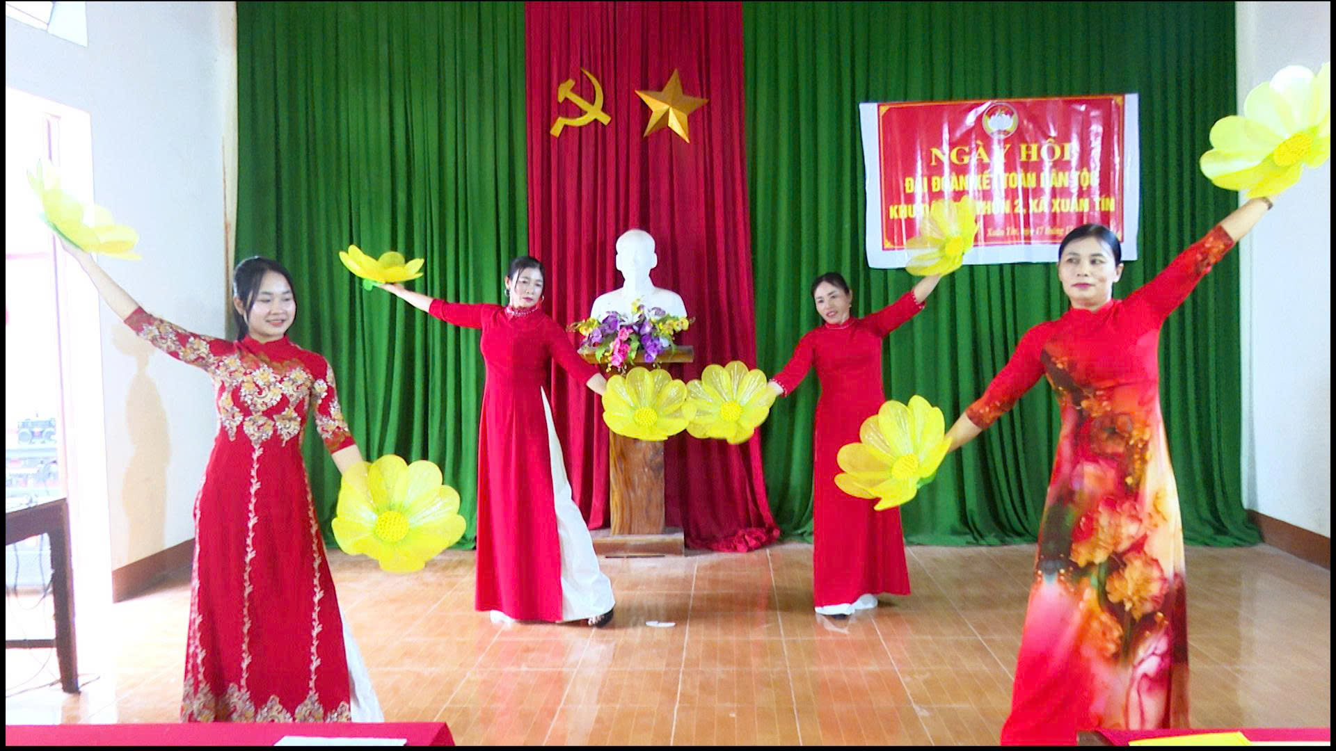 Anh-tin-bai