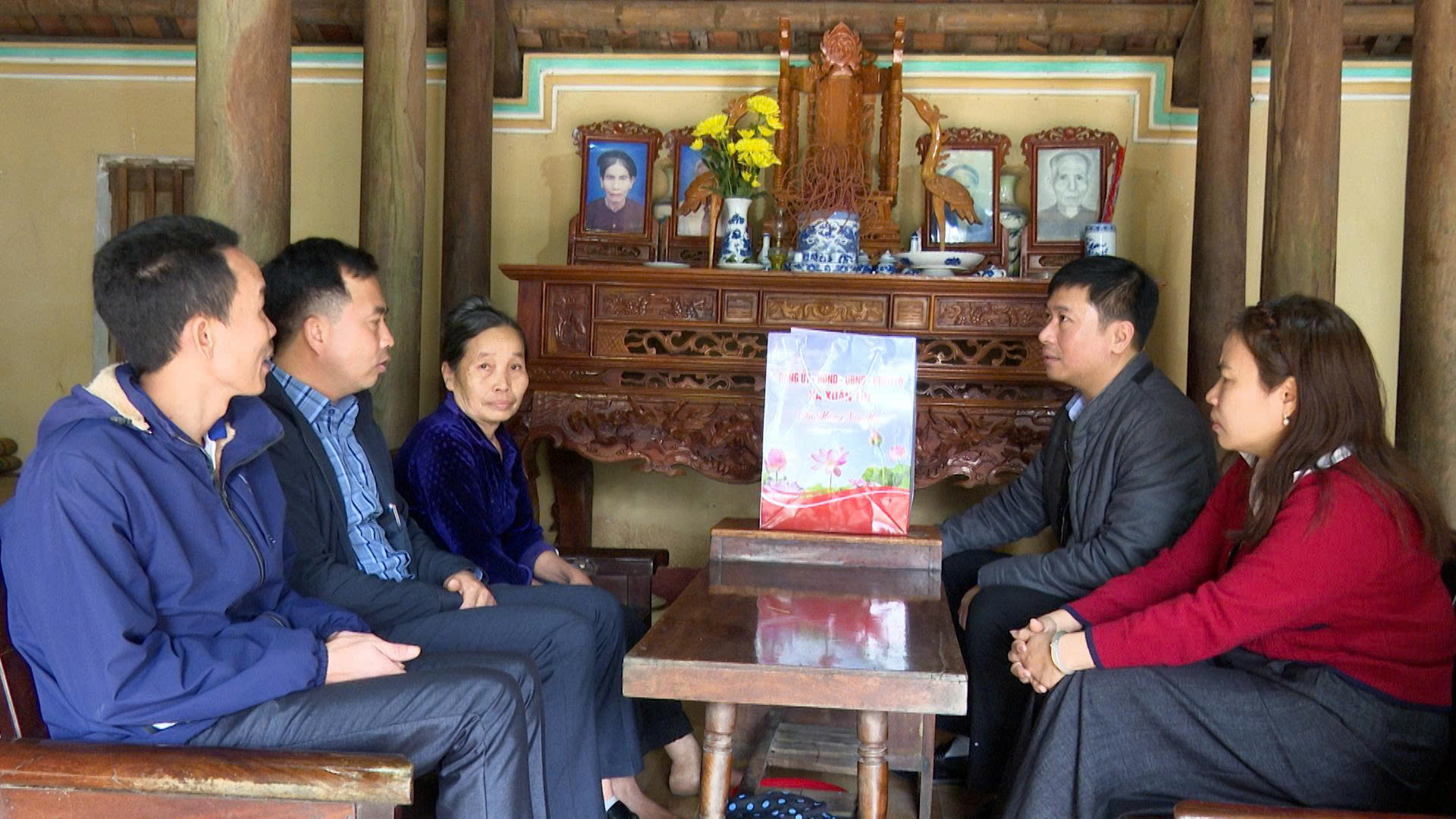 Anh-tin-bai