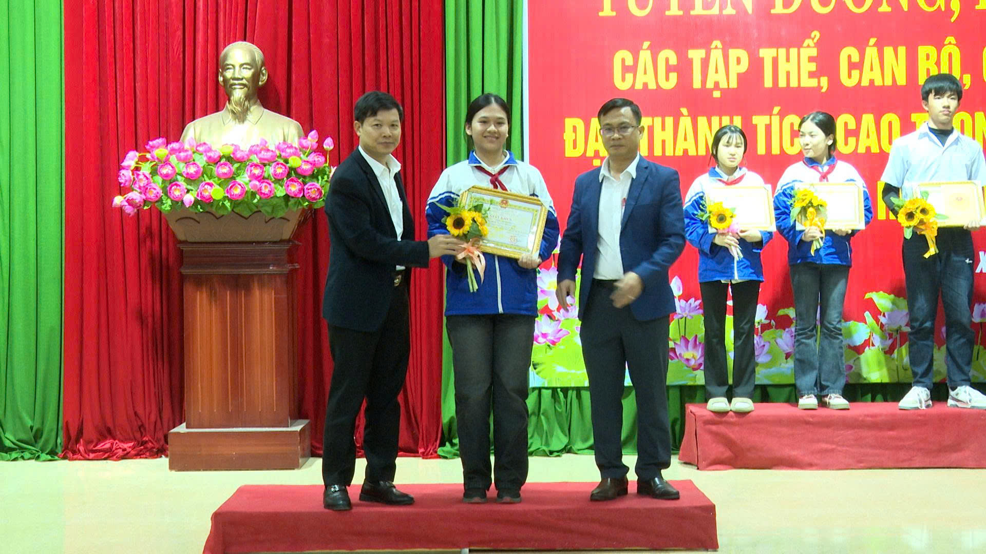 Anh-tin-bai