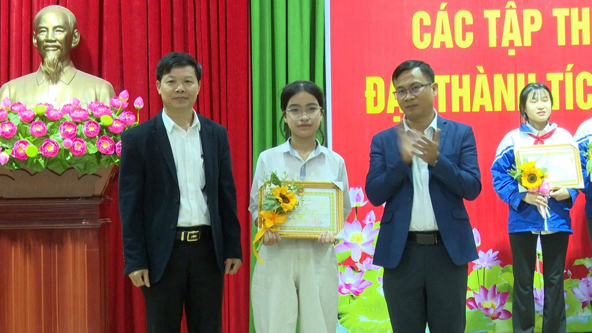 Anh-tin-bai