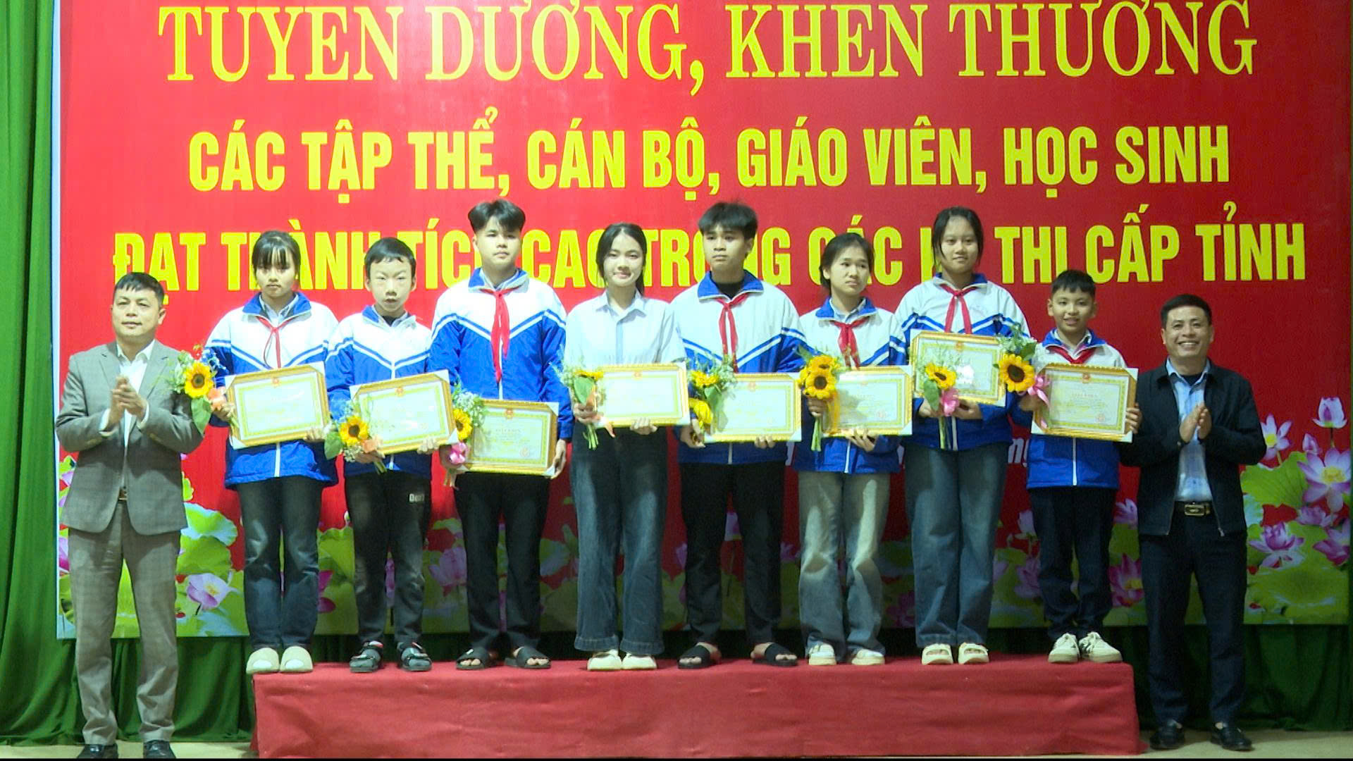 Anh-tin-bai