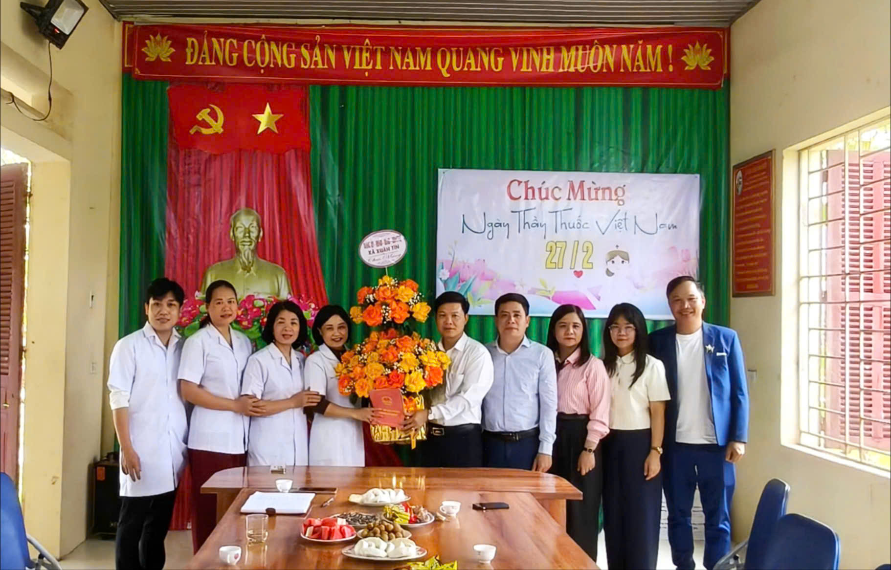 Anh-tin-bai